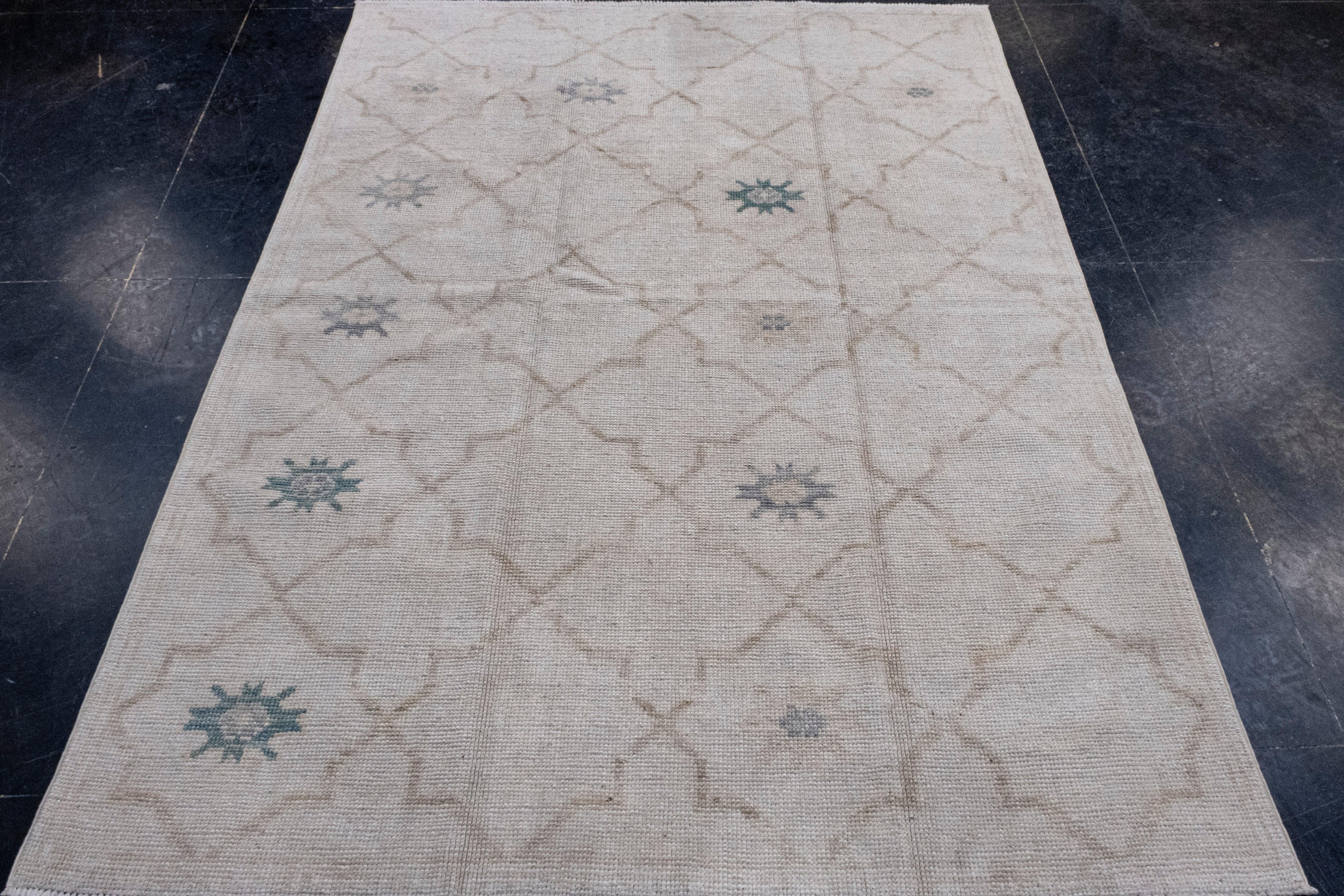 Turkish Oushak Rug 4'11