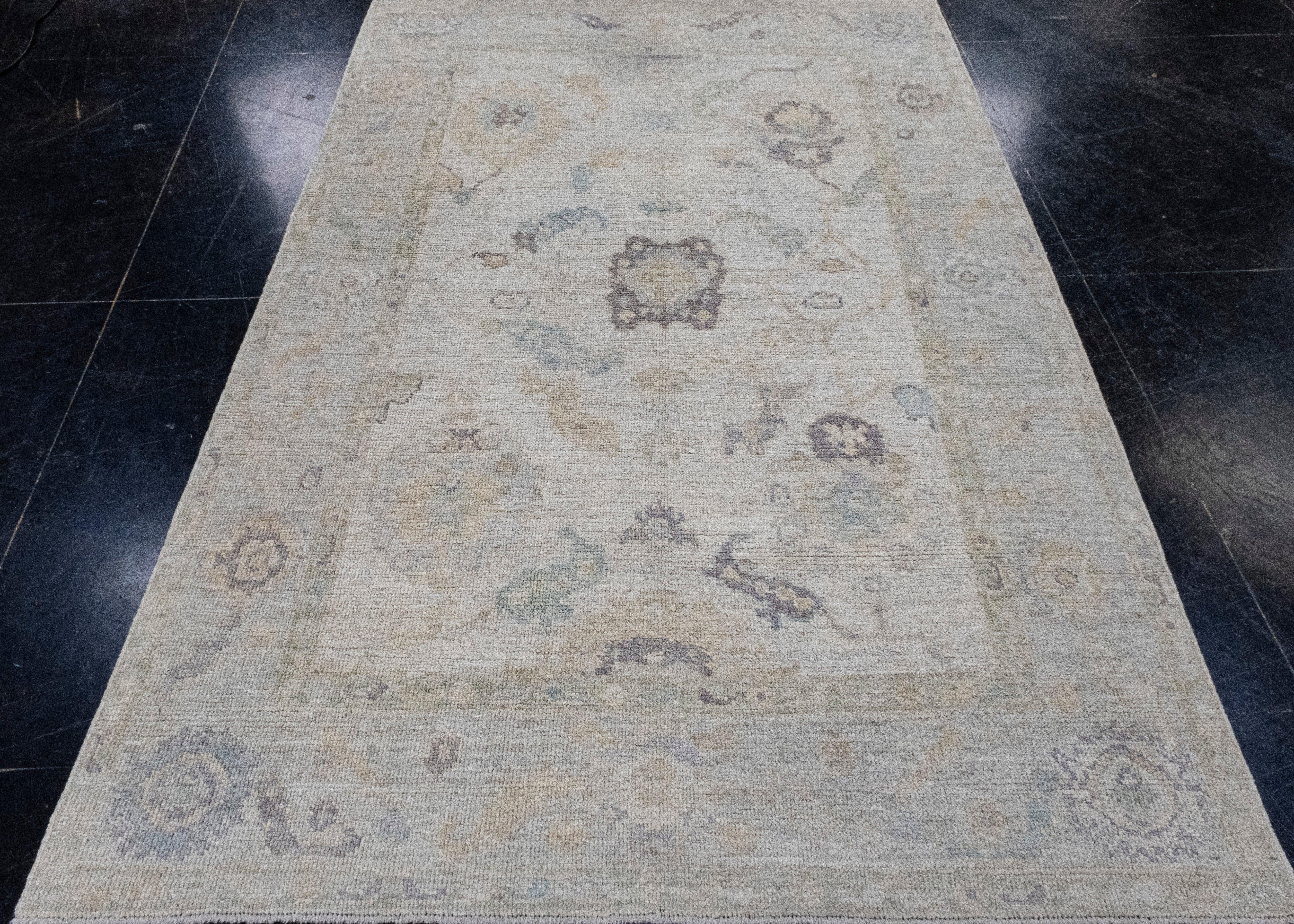 Turkish Oushak Rug 4'11