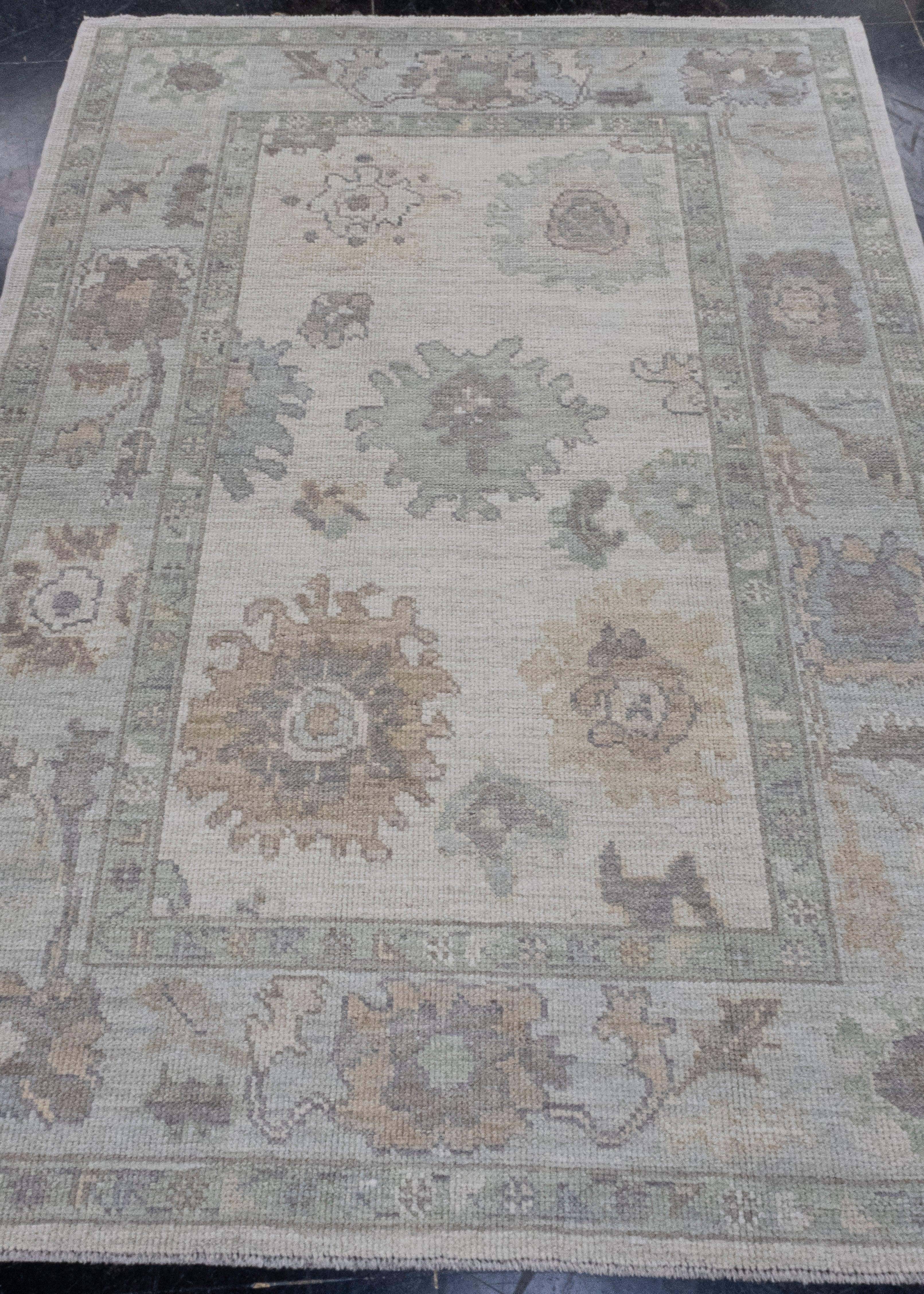 Turkish Oushak Rug 4'4