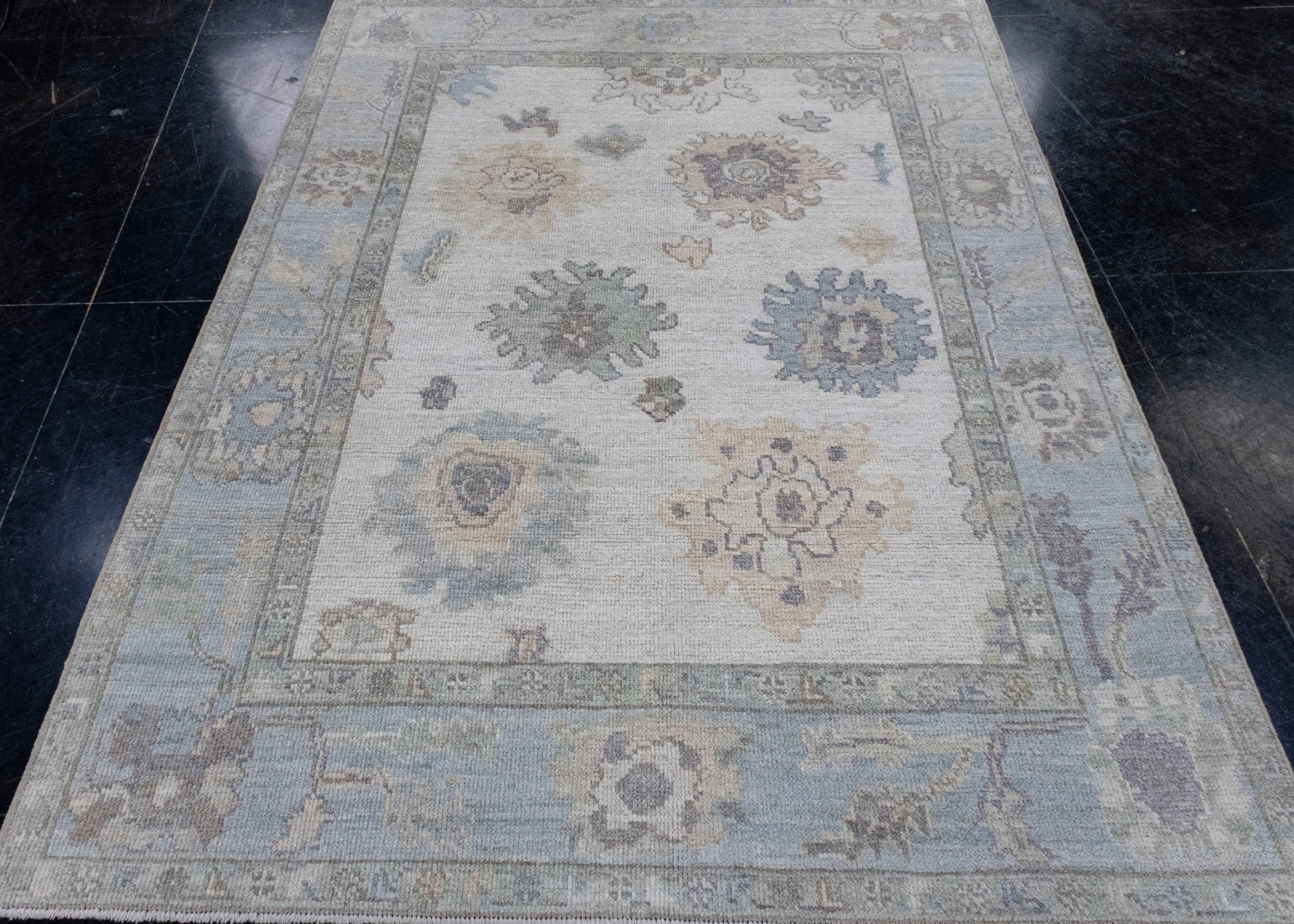 Turkish Oushak Rug 5'2