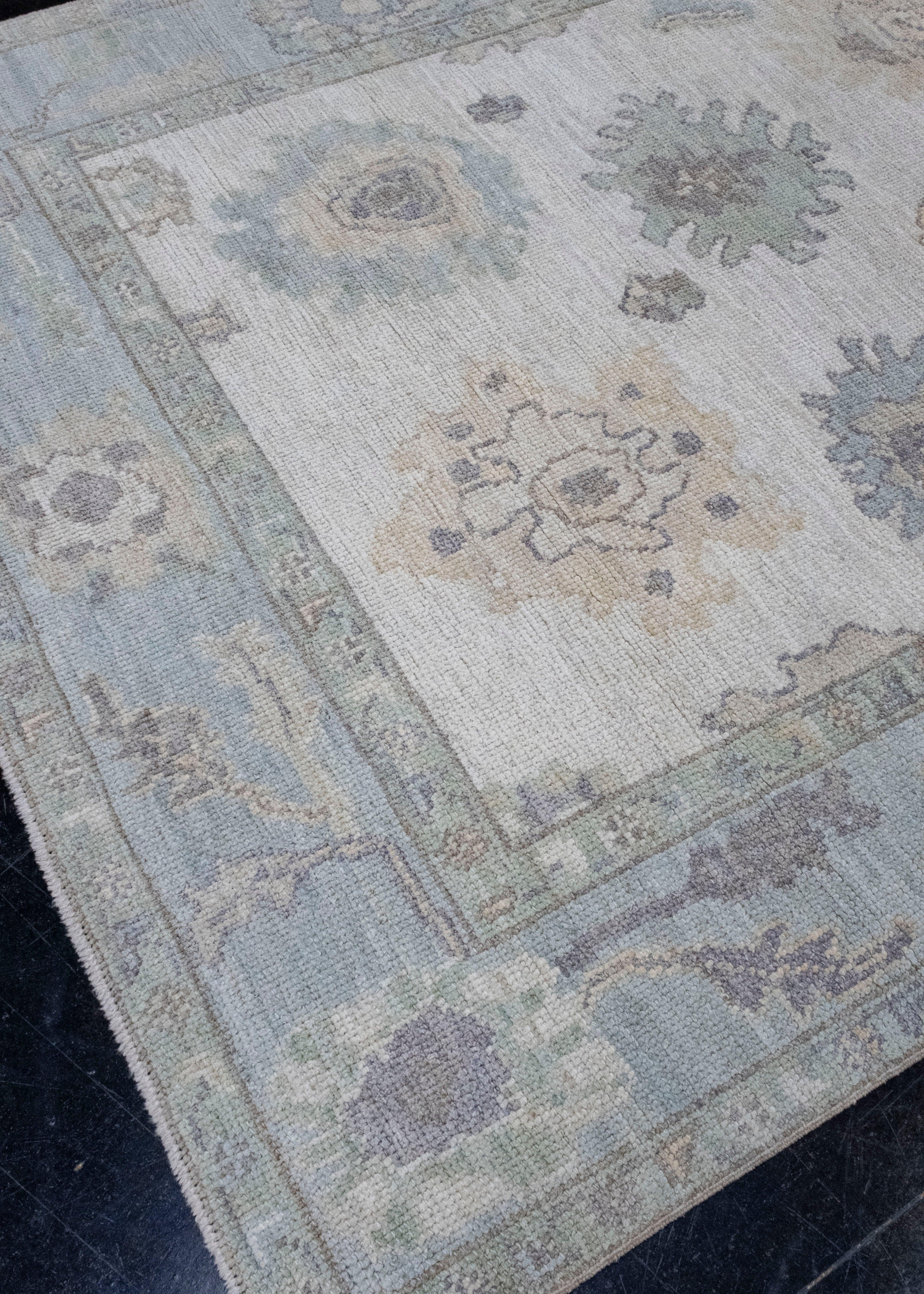 Turkish Oushak Rug 5'2