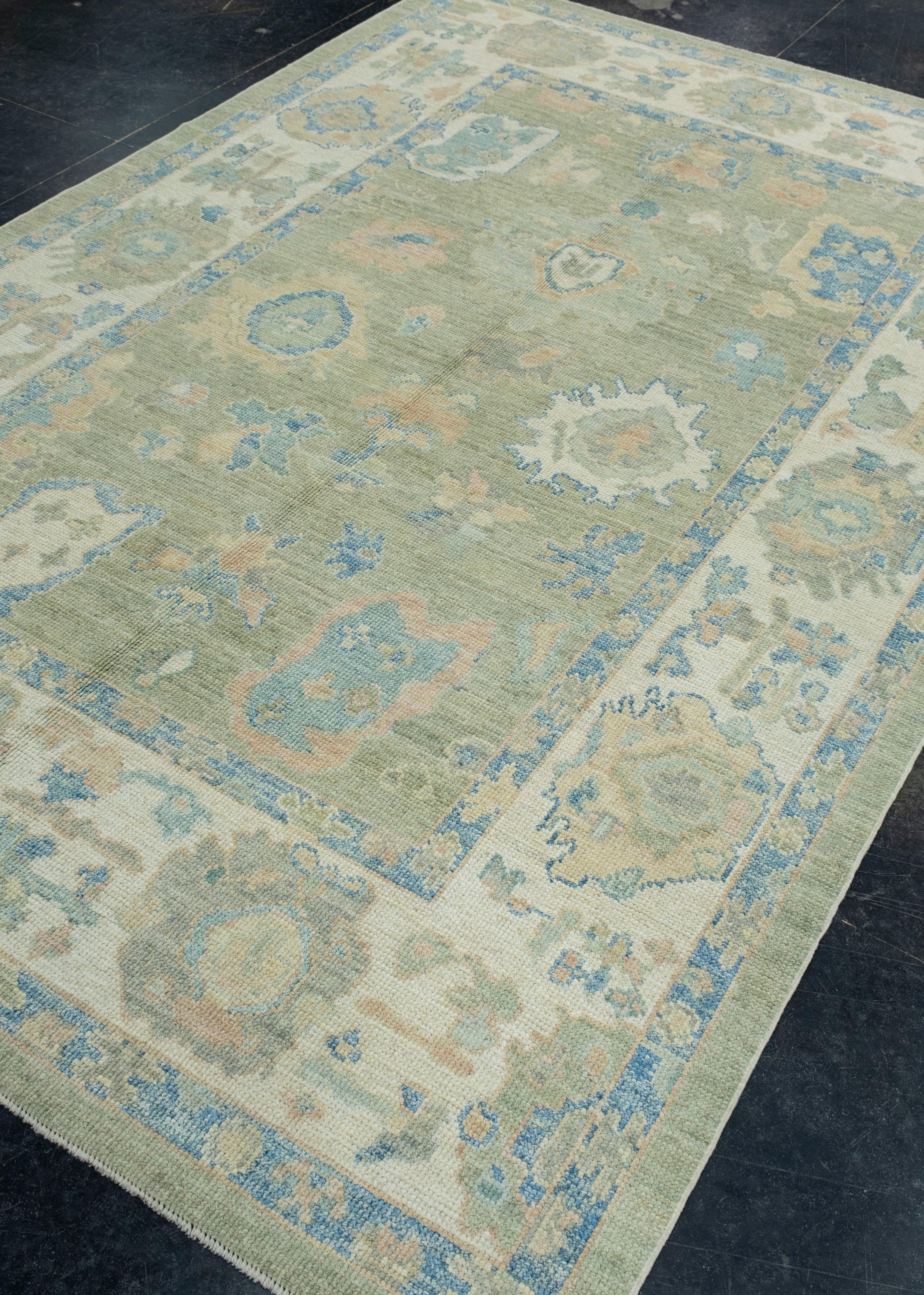 Türkischer Oushak-Teppich 6' x 9' #17874 (Handgeknüpft) im Angebot