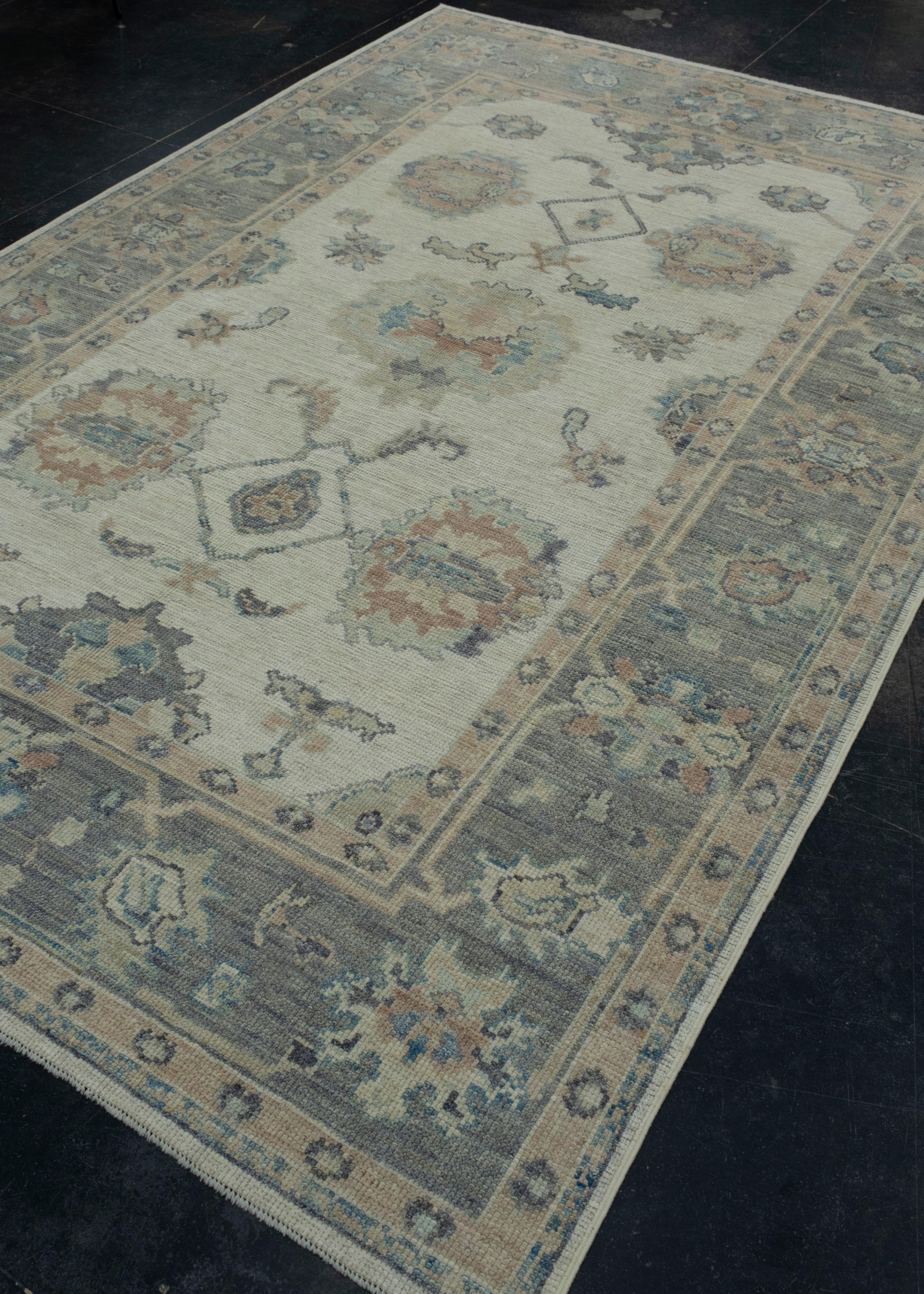 Türkischer Oushak-Teppich 6' x 9' #17900 (Handgeknüpft) im Angebot