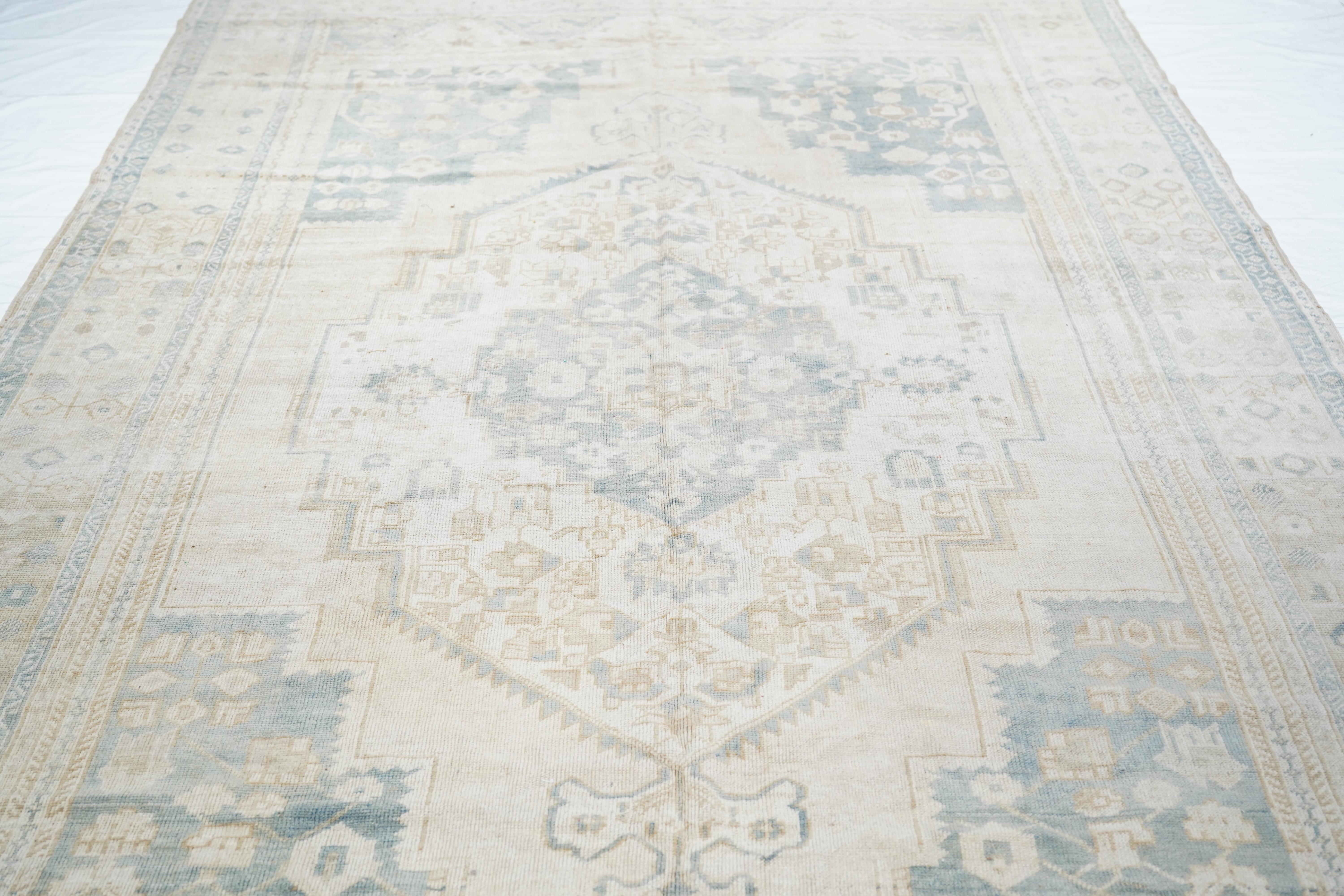 Turkish Oushak Rug 6'10