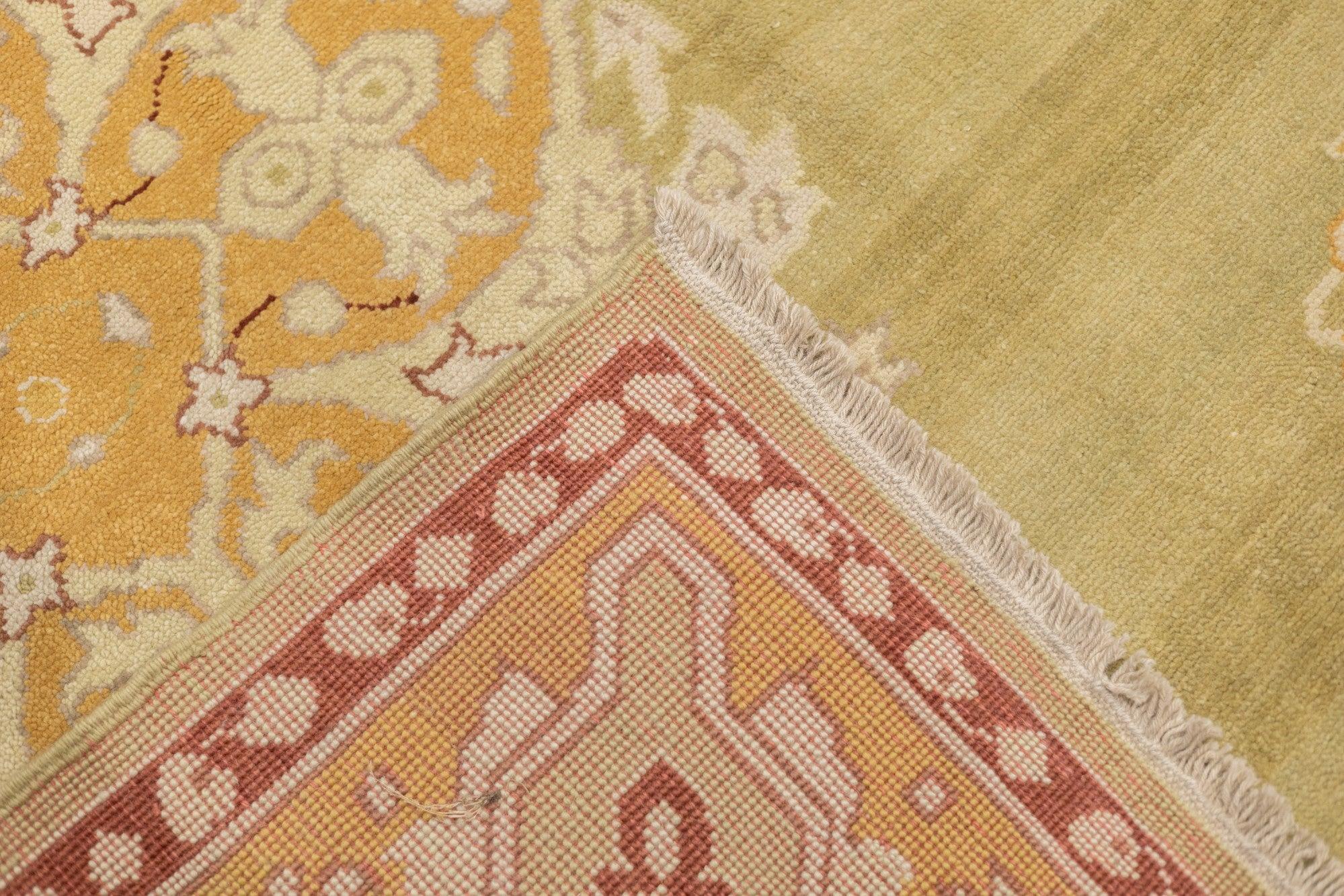 Tapis turc Oushak 9'0