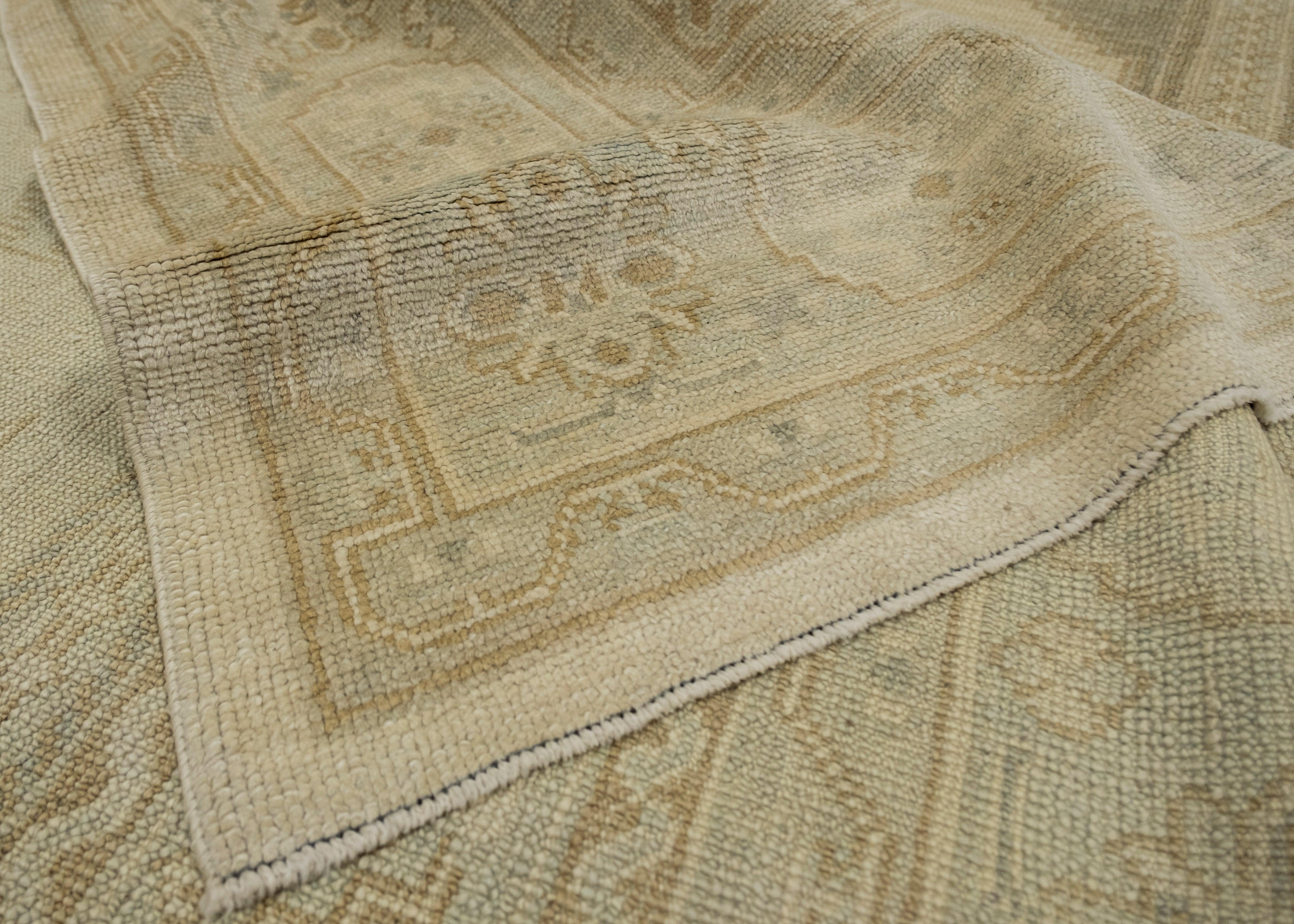 Türkischer Oushak-Teppich 9'4
