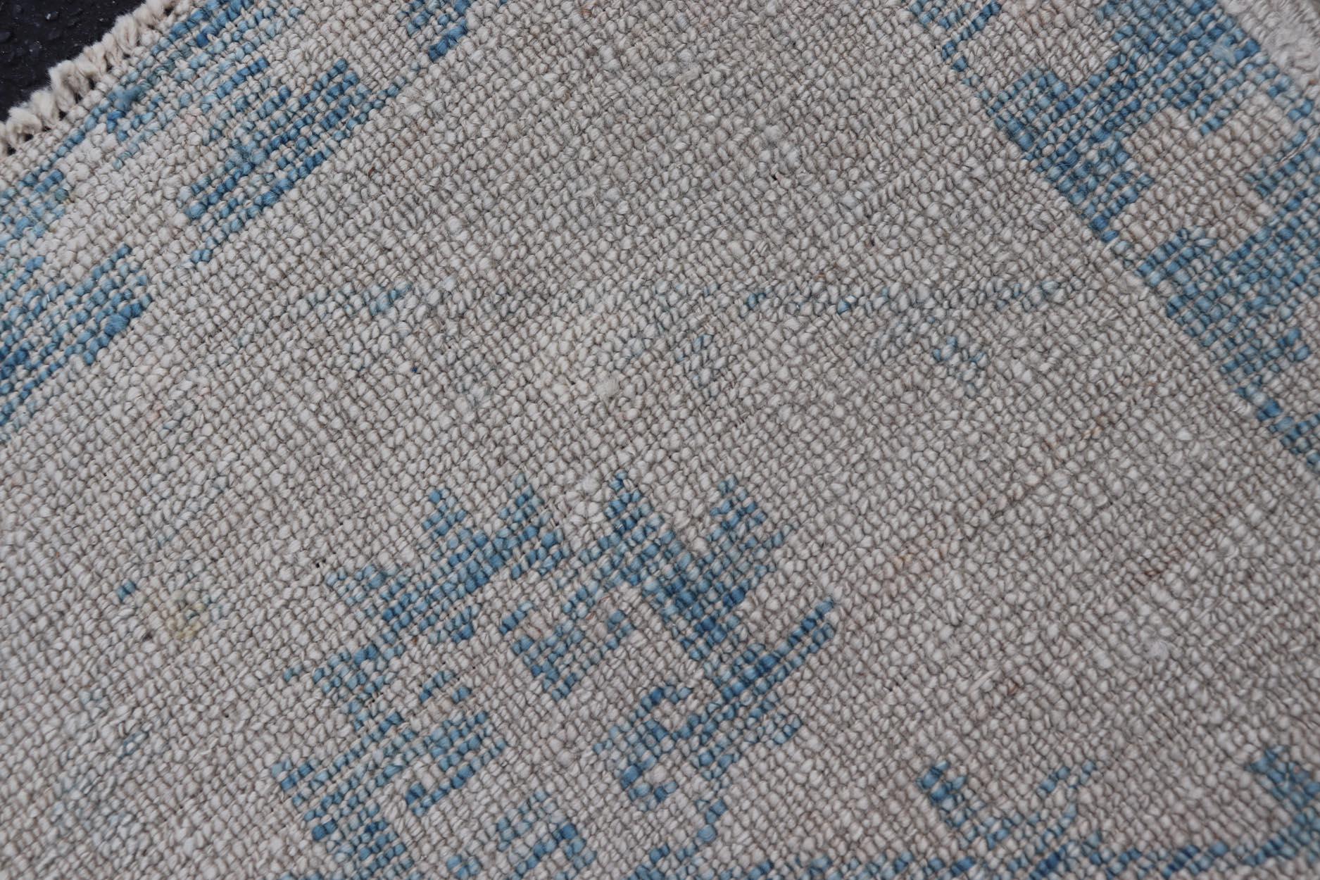 Turkish Oushak Rug Blue and Beige Geometric Pattern 2'6 x 3'7 For Sale 2