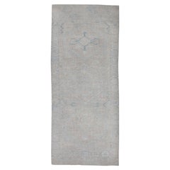 Türkischer Oushak Teppich Blau und Weiches Beige Handgewebter Wollteppich 2'10" x 7'7"