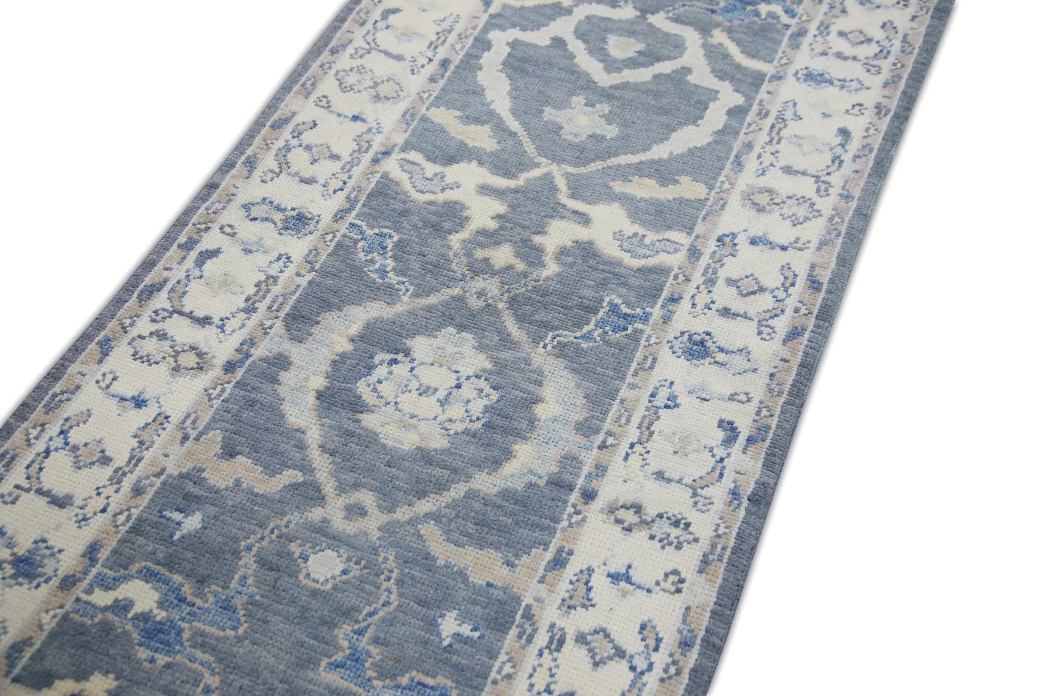 Türkischer Oushak-Teppich Blau & Creme Handgewebter Teppich 2'11