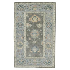 Tapis turc Oushak Charcoal & Blue Floral Design Tapis en laine tissé à la main 3' x 4'9"