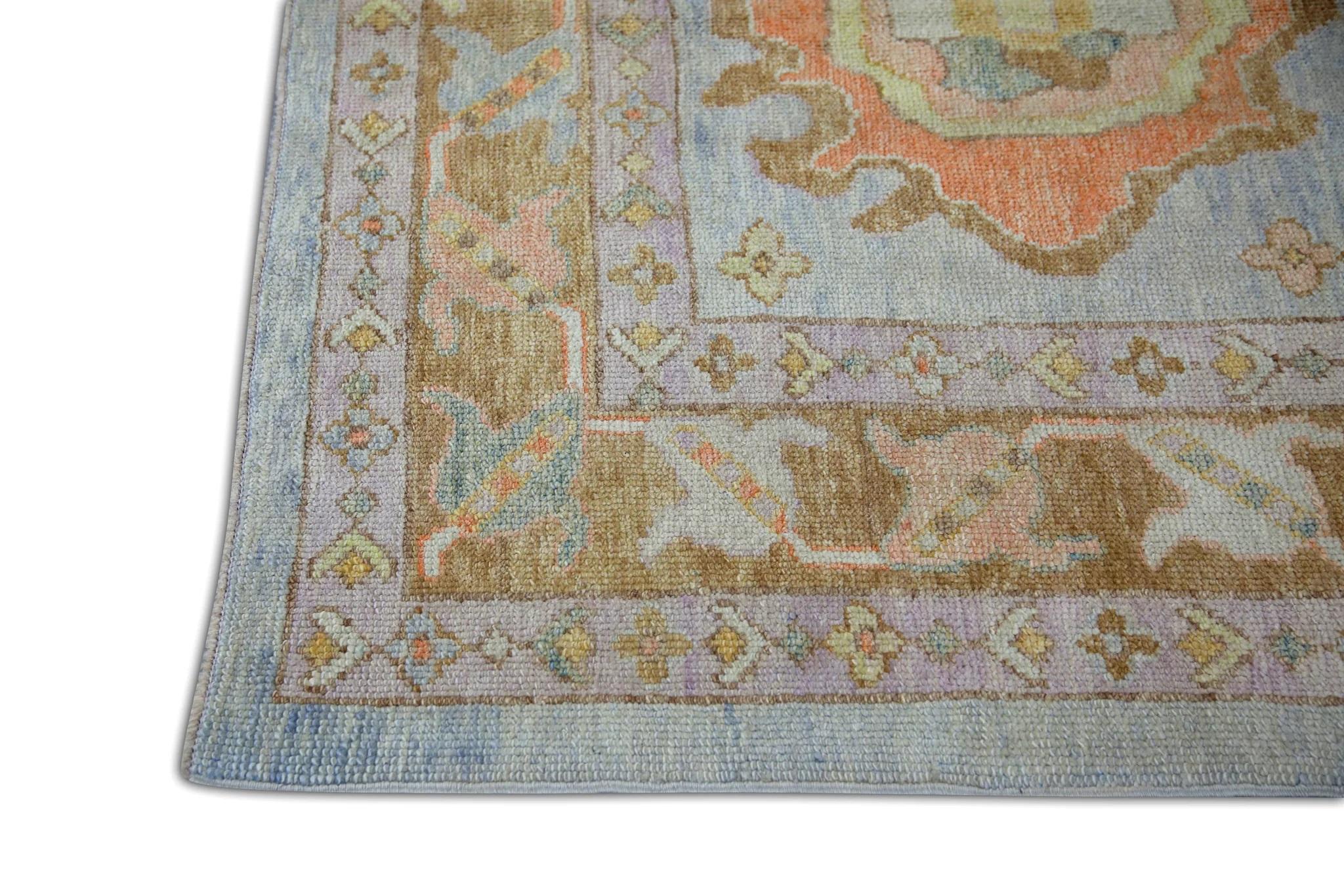 Türkischer Oushak-Teppich aus handgewebter Wolle in Himmelblau, Braun und Orange, 5' x 6'9