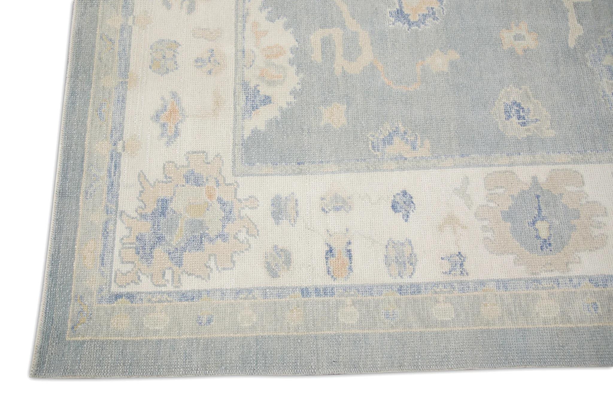 Turc Tapis turc Oushak en laine tissé à la main à motifs floraux bleus et abricot 7' x 9'5