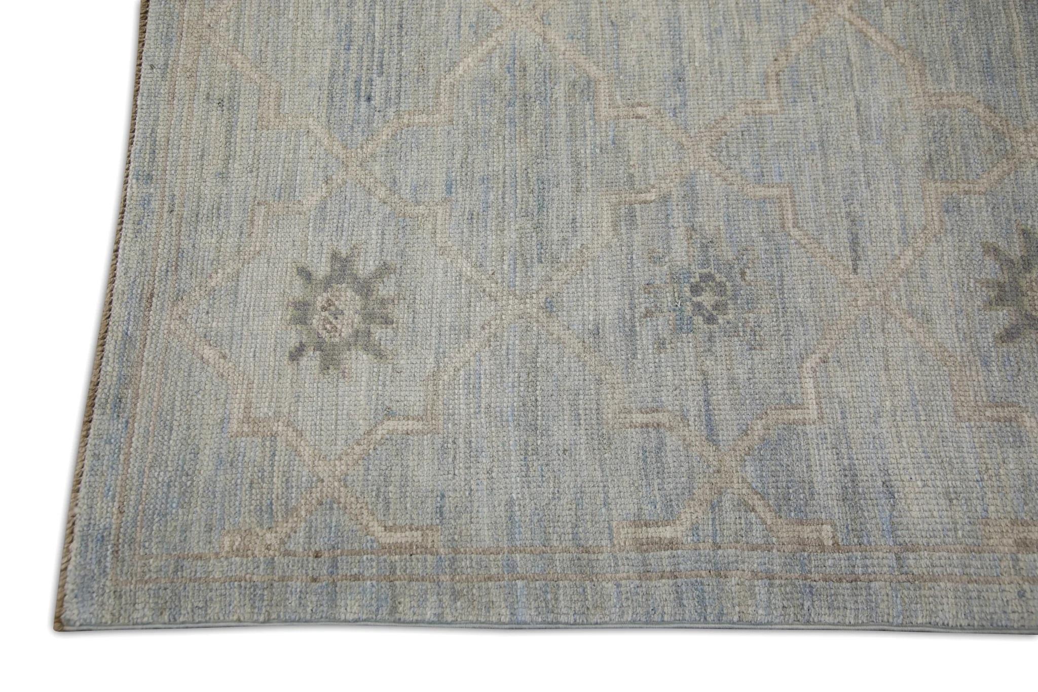 Türkischer Oushak-Teppich aus handgewebter Wolle in Blau, geometrisch, 8'2