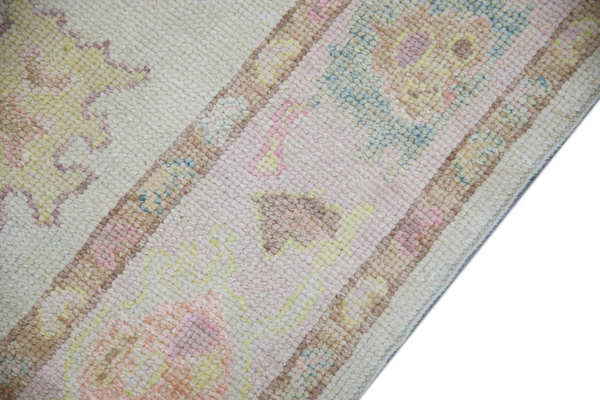 Handgewebter türkischer Oushak-Teppich aus Wolle mit Blumenmuster von Celadon, 4' x 5'10