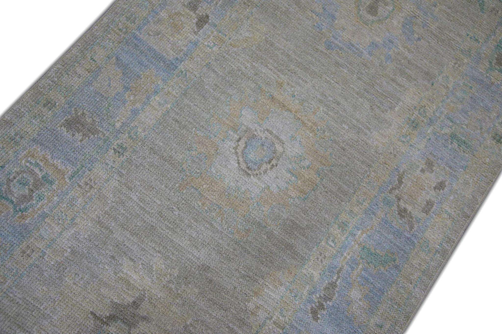 Tappeto Oushak turco in lana intrecciata a mano con design floreale colorato 2'11