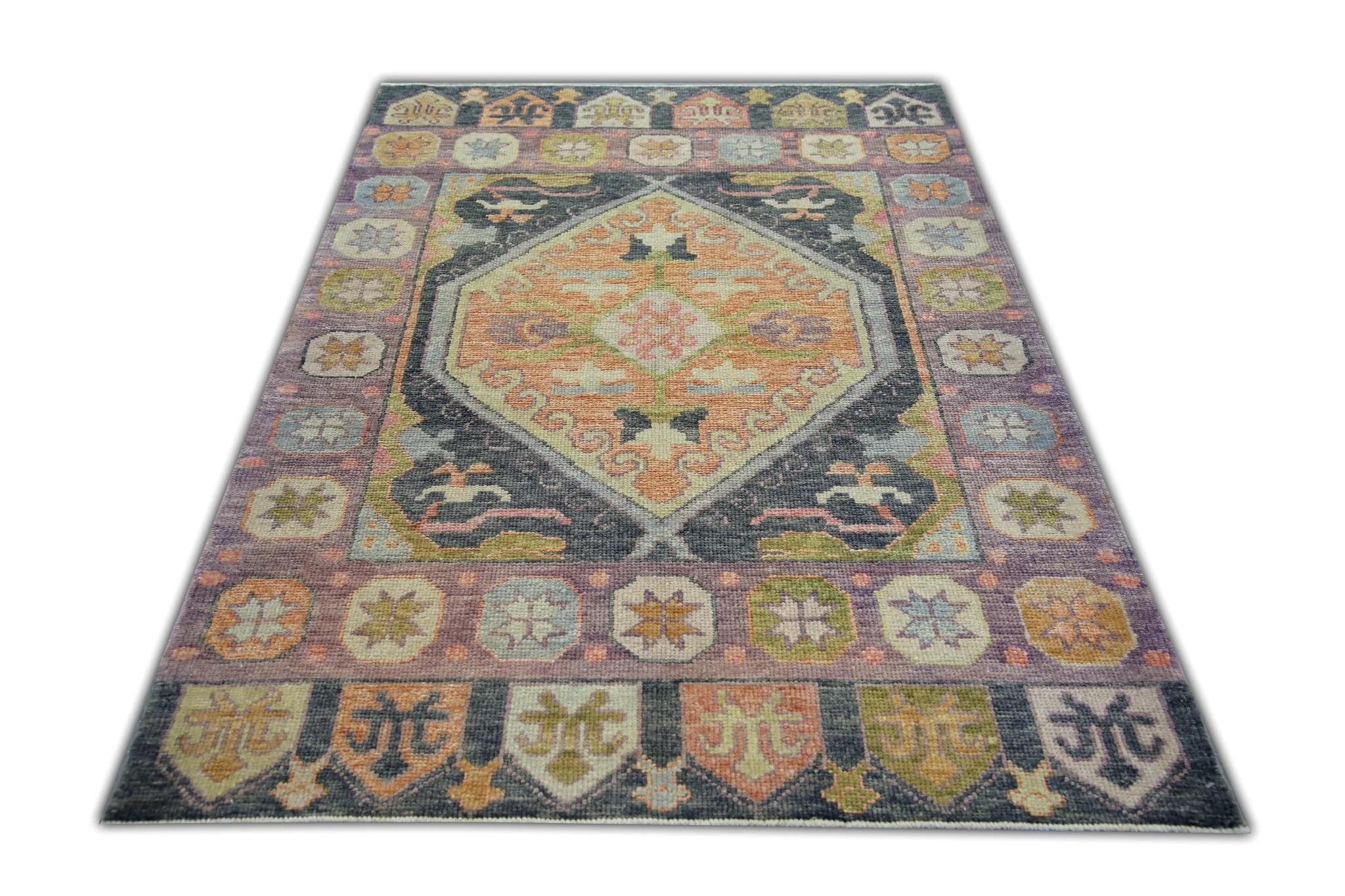 Alfombra Oushak Turca de Lana Tejida a Mano con Diseño Geométrico de Diamantes de Colores 4'1x6'4 en Nuevo estado para la venta en Houston, TX