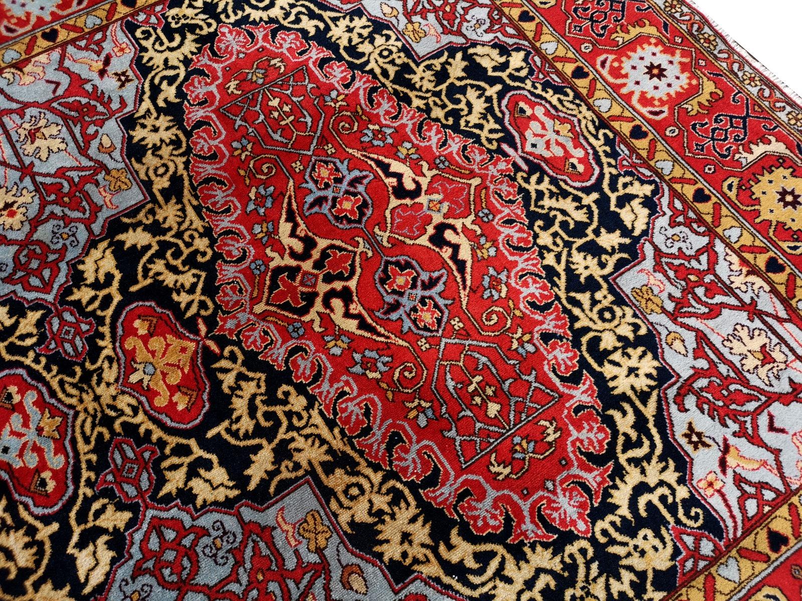 Türkischer Oushak-Teppich (20. Jahrhundert) im Angebot