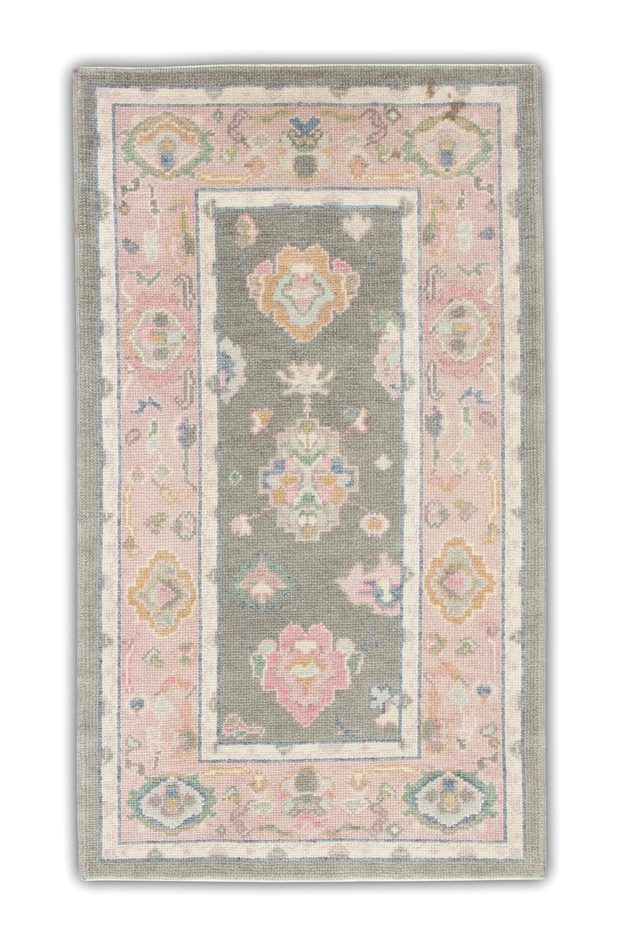 Handgewebter türkischer Oushak-Teppich aus Wolle in Grau und Rosa mit Blumenmuster 3'1