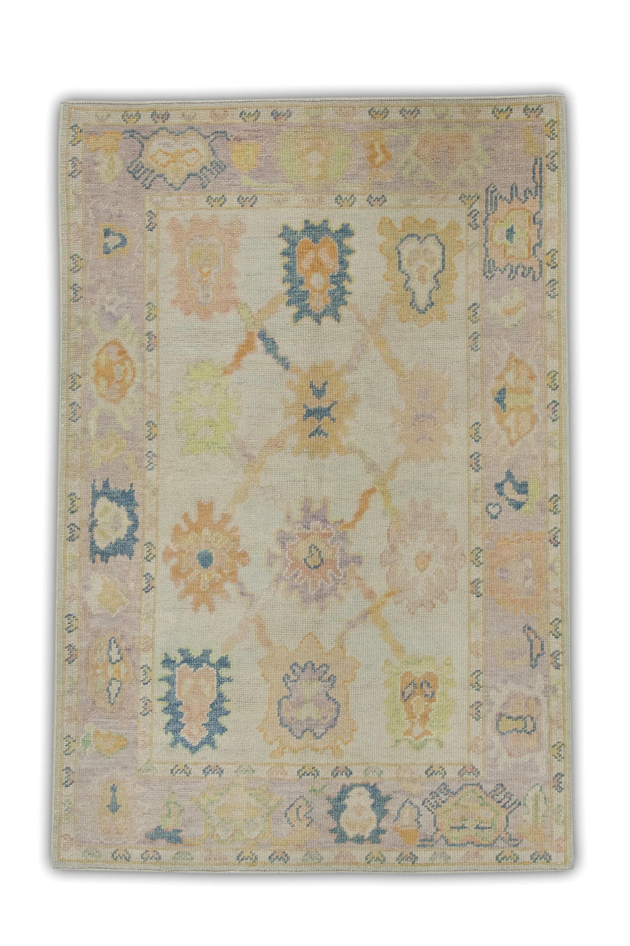 Türkischer Oushak-Teppich aus handgewebter Wolle in Rosa mit mehrfarbigem Blumenmuster 3'10