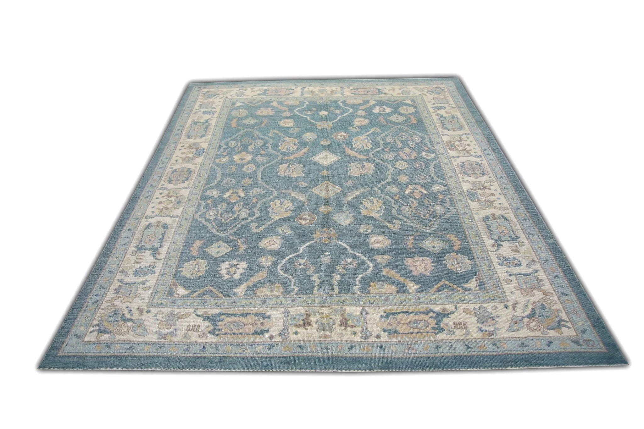 XXI secolo e contemporaneo Tappeto Oushak turco floreale in lana intrecciata a mano in blu e rosa 8'2