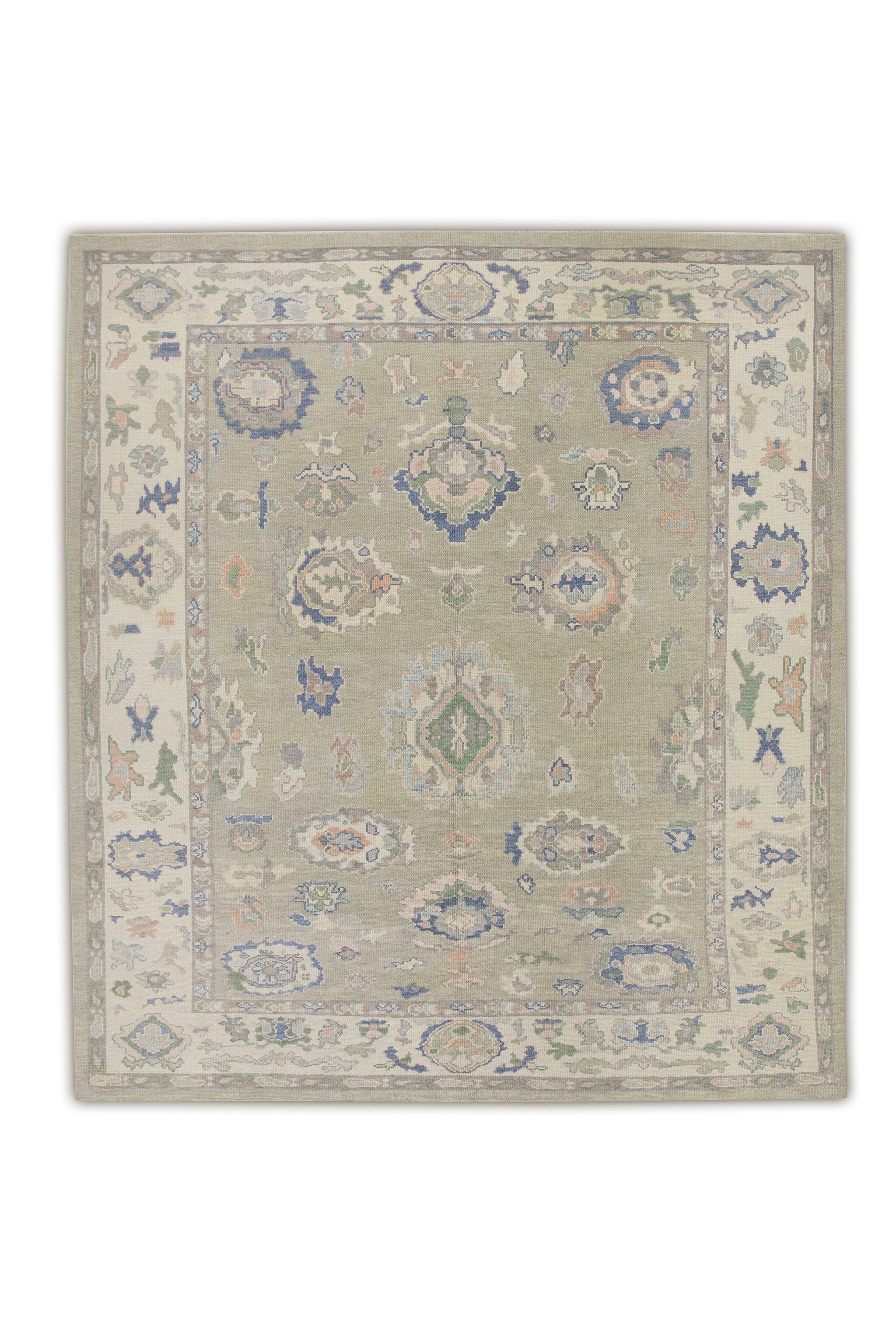 Türkischer Oushak-Teppich aus handgewebter Wolle in Grün & Blau mit Blumenmuster, 8' x 9'1