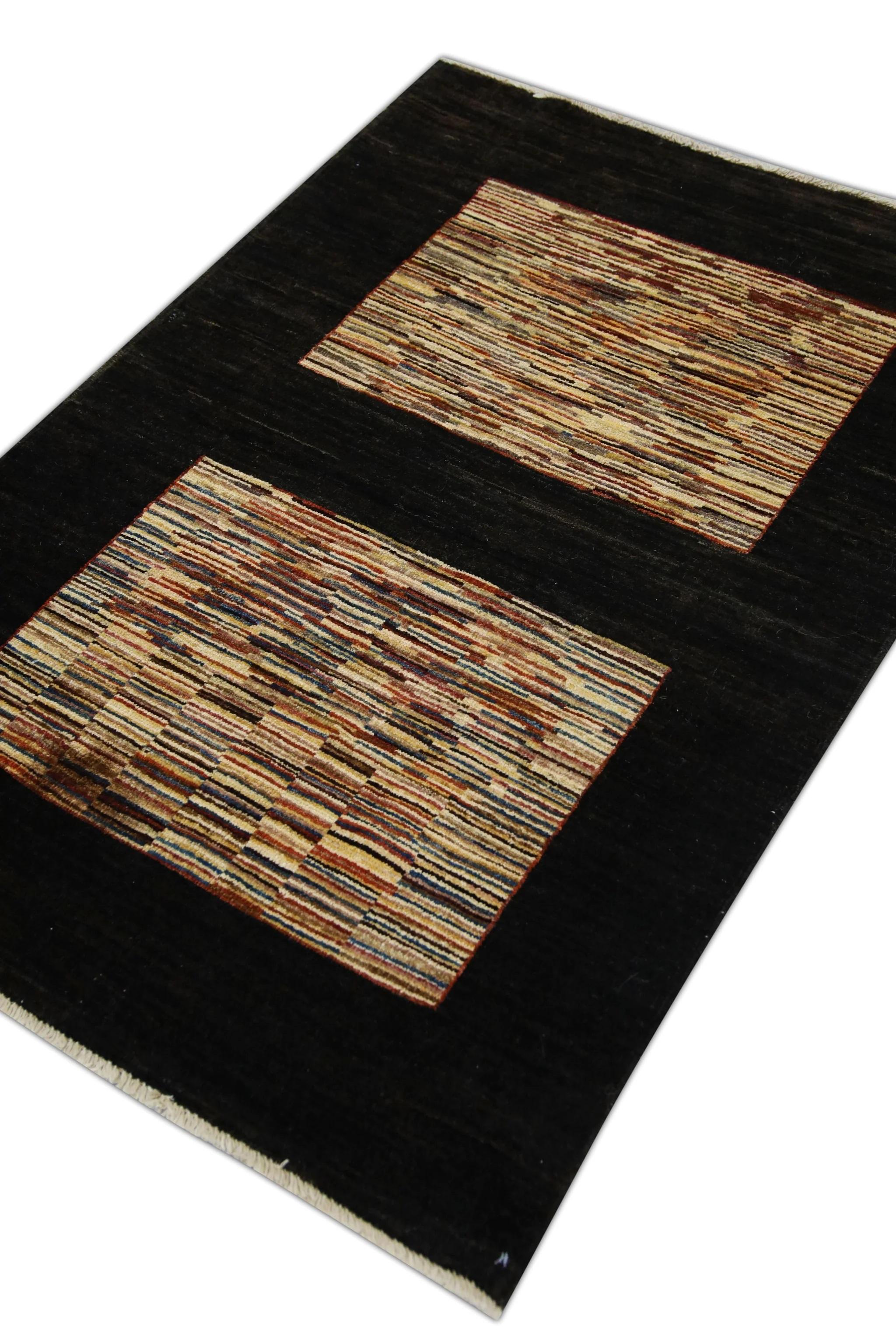 Alfombra Oushak Turca de Lana Tejida a Mano Marrón Oscuro con Diseño de Rayas de Colores 3'3 x 4'9 en venta 2