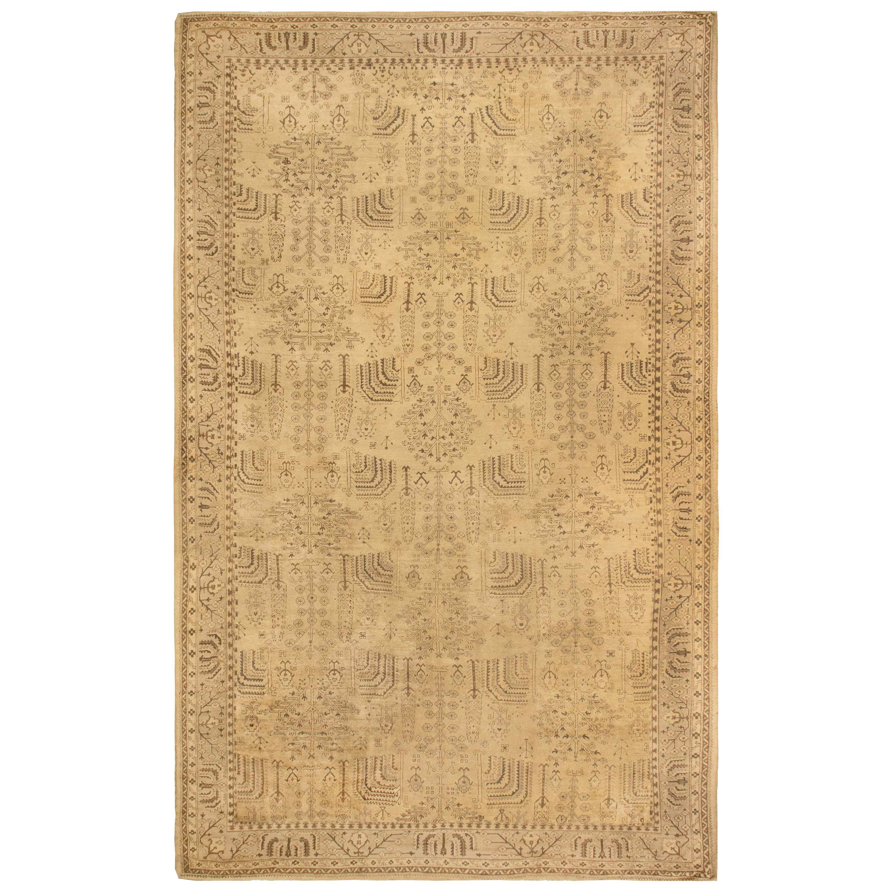 Early 20th Century Turkish Oushak Handmade Wool Rug