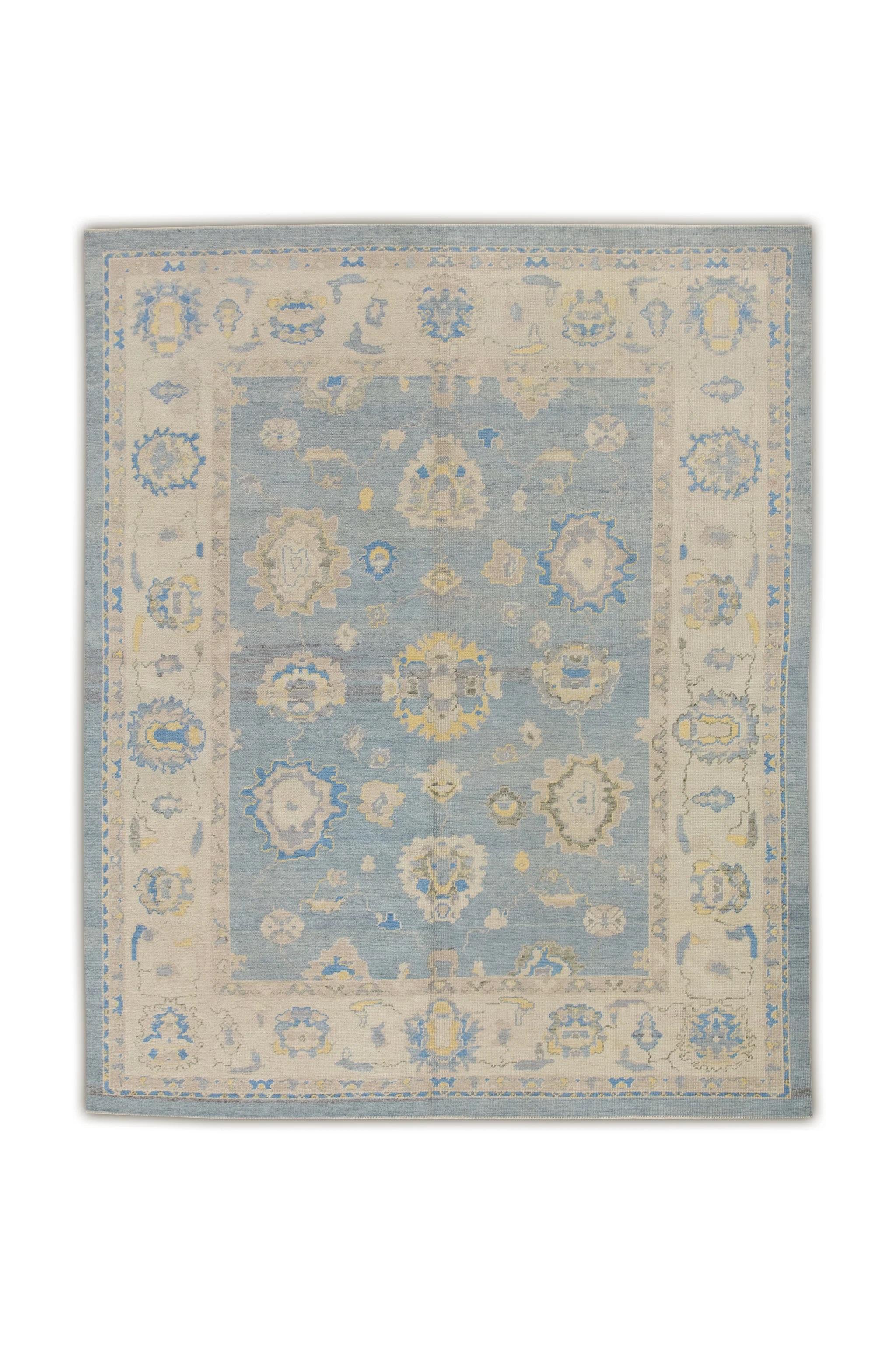 Alfombra Turca Oushak Tejida a Mano Floral de Lana Azul Amarilla 8' x 9'10 Siglo XXI y contemporáneo en venta