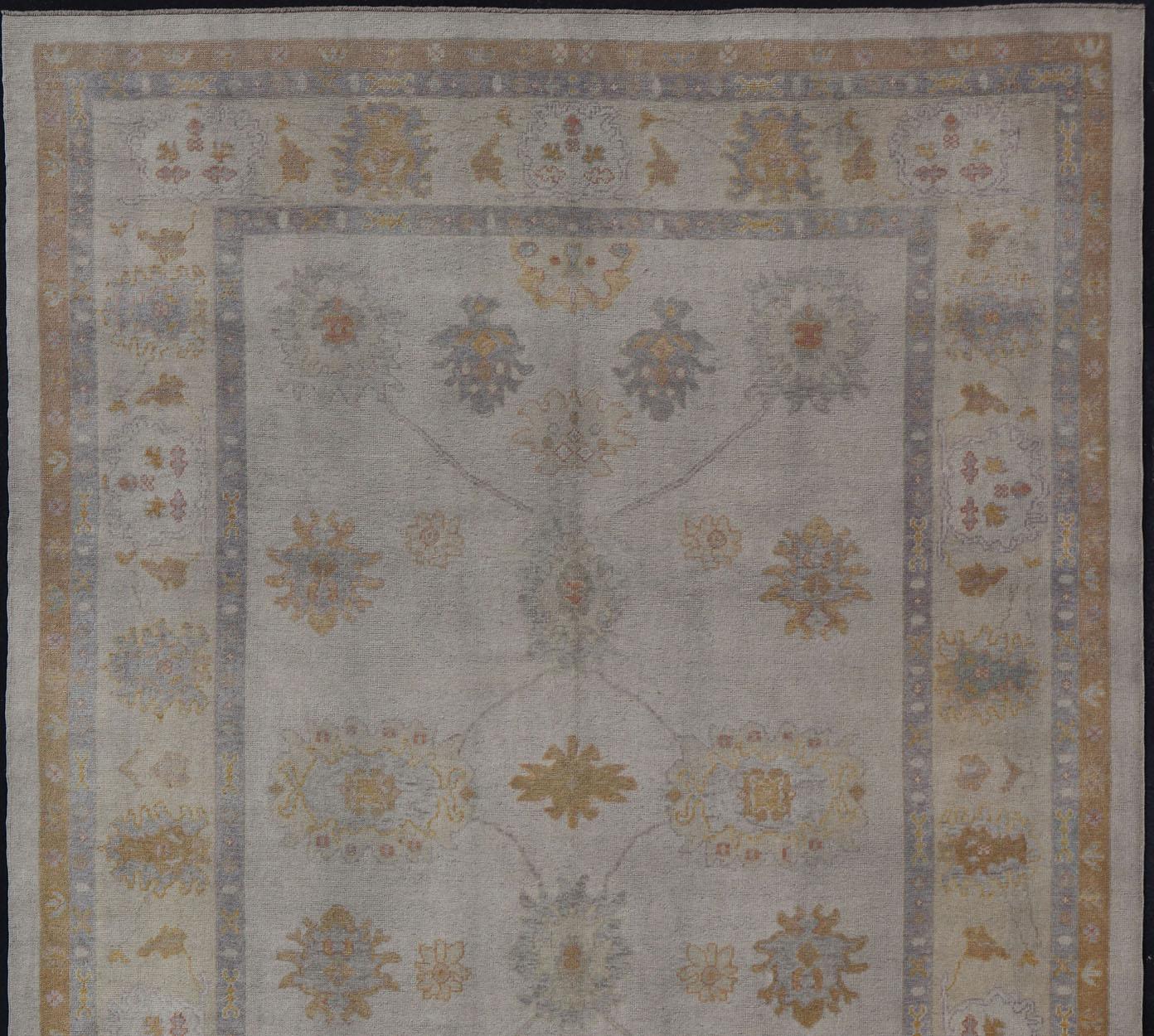 Turkish Oushak Rug in Gray with Faded Gold, Taupe, and Dusty Blue  10'6 x 14'0 en venta 2