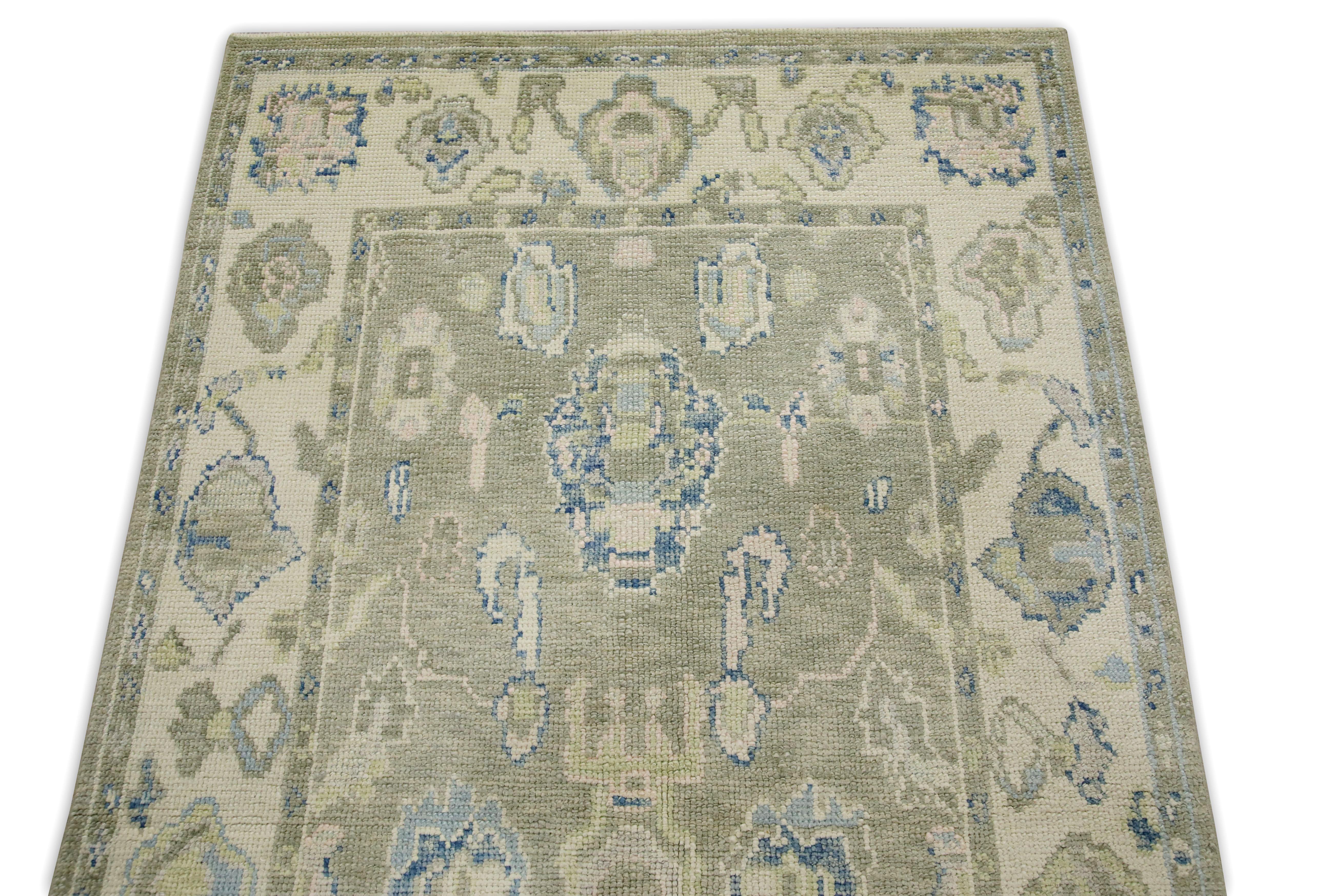 Türkischer Oushak-Teppich in Sage Grün & Blau Handgeknüpfter Wollteppich 3'10
