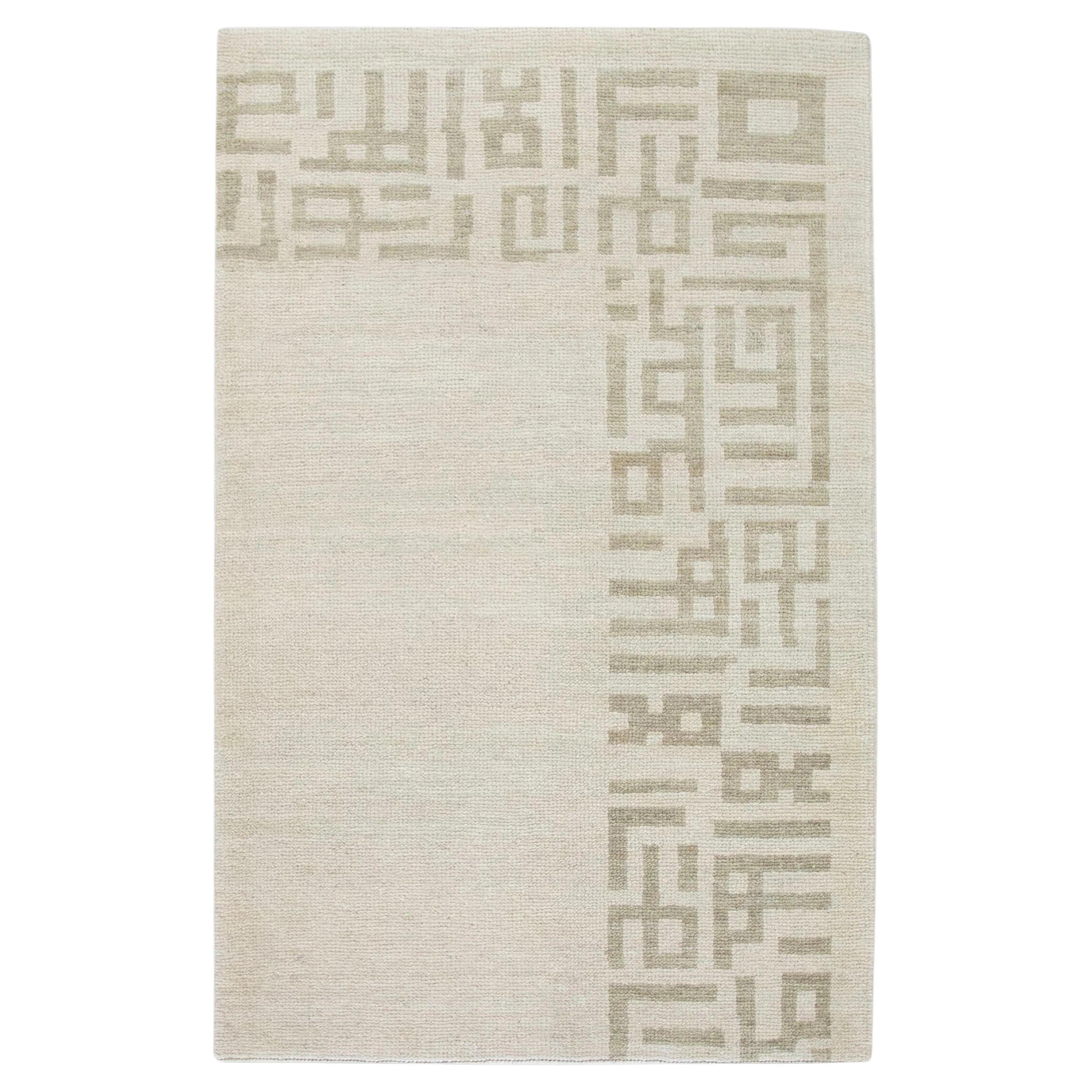 Alfombra turca Oushak Alfombra de lana tejida a mano de color marfil y beige suave 3'3" x 5'2" en venta