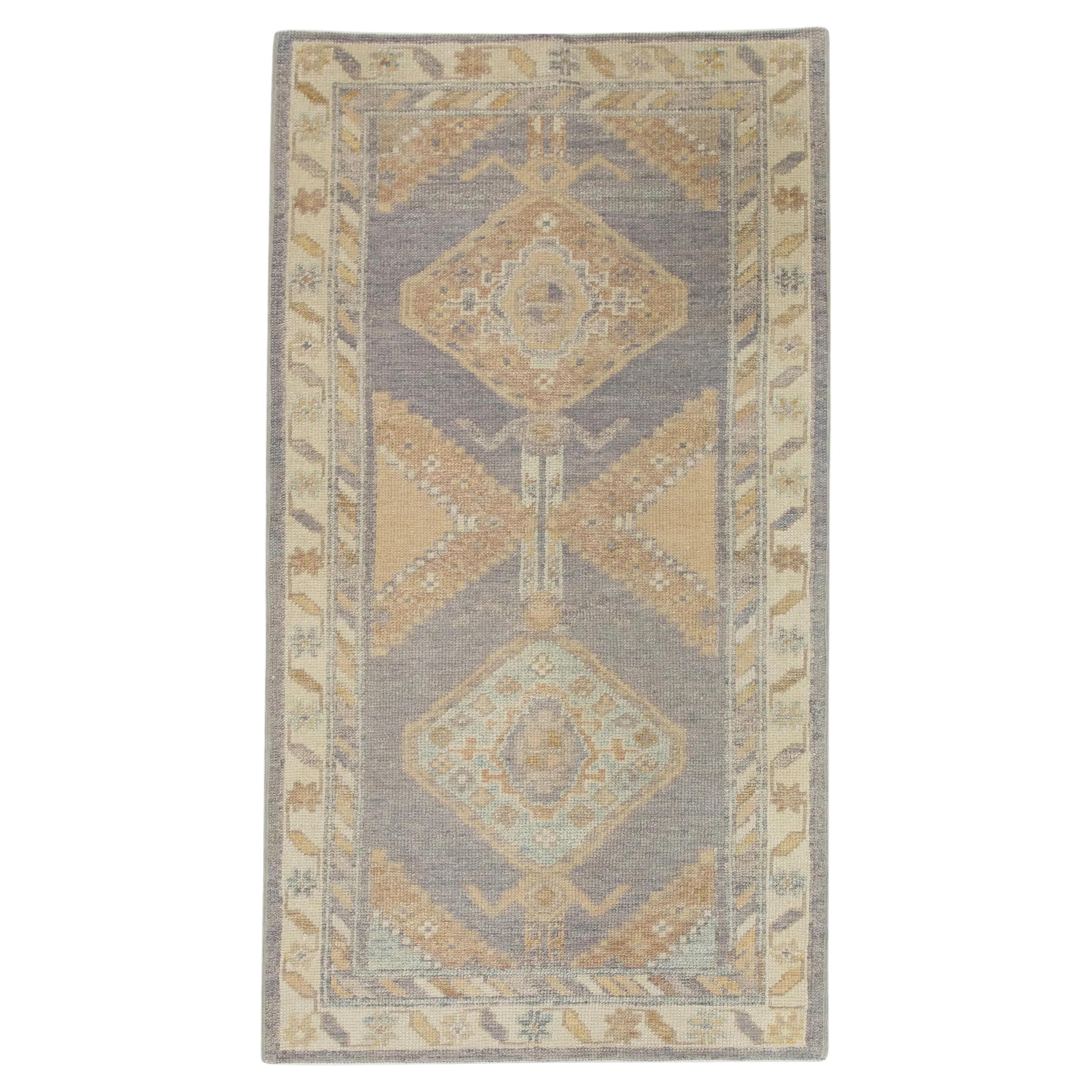 Alfombra turca Oushak Medallón naranja y lavanda Alfombra de lana tejida a mano 3'1" x 5'8