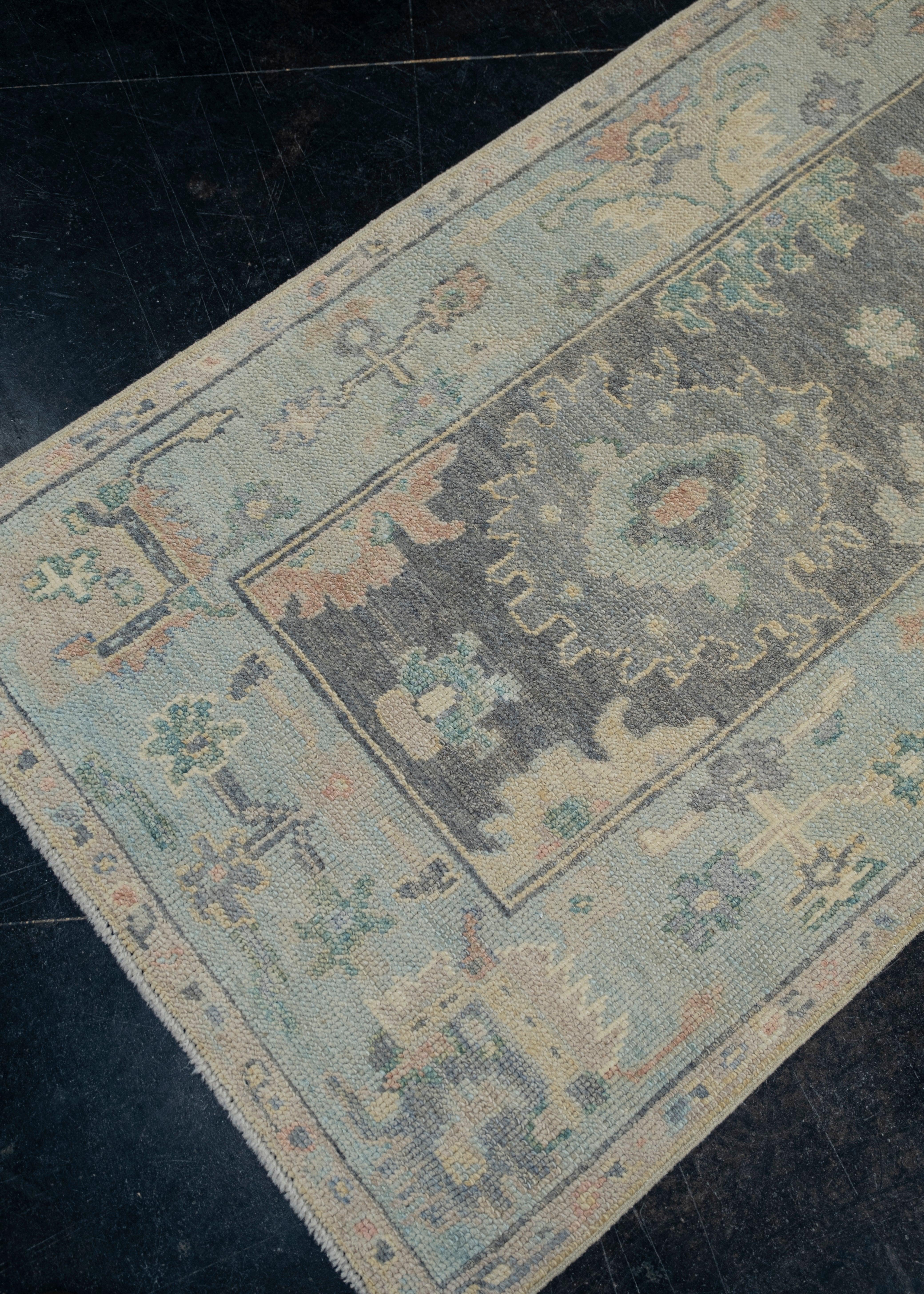Tapis turc Oushak oriental fait à la main 2'10