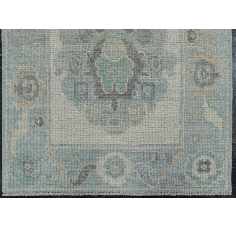 Tapis turc Oushak oriental fait à la main 2'8