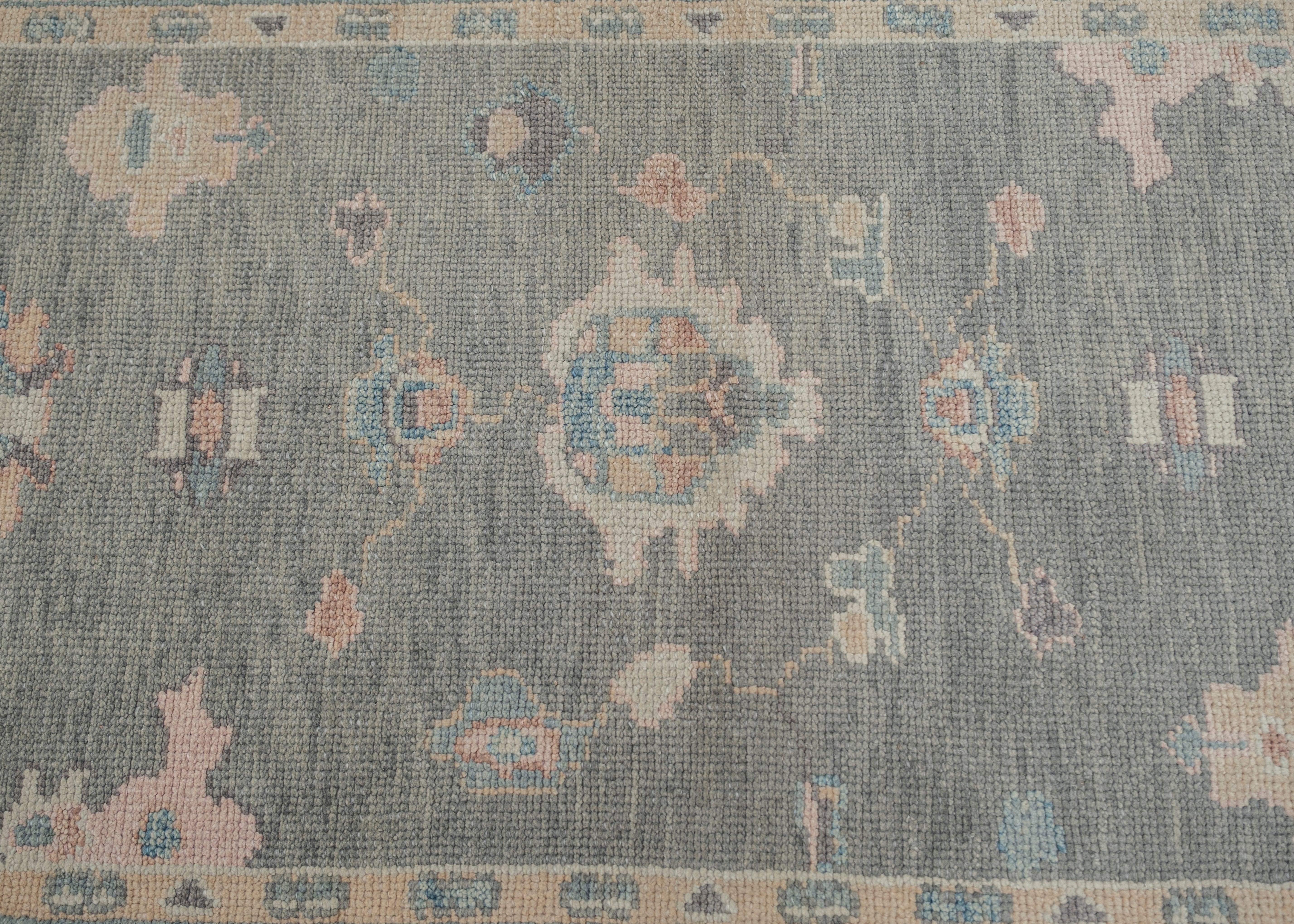 Türkischer Oushak Teppich Oriental Handmade 4' x 8' #2339 Entdecken Sie eine kuratierte Kollektion von Flurläufern, Wollteppichen und handgefertigten Meisterwerken bei , wo Eleganz auf Funktionalität trifft. Verschönern Sie Ihren Raum mit einer