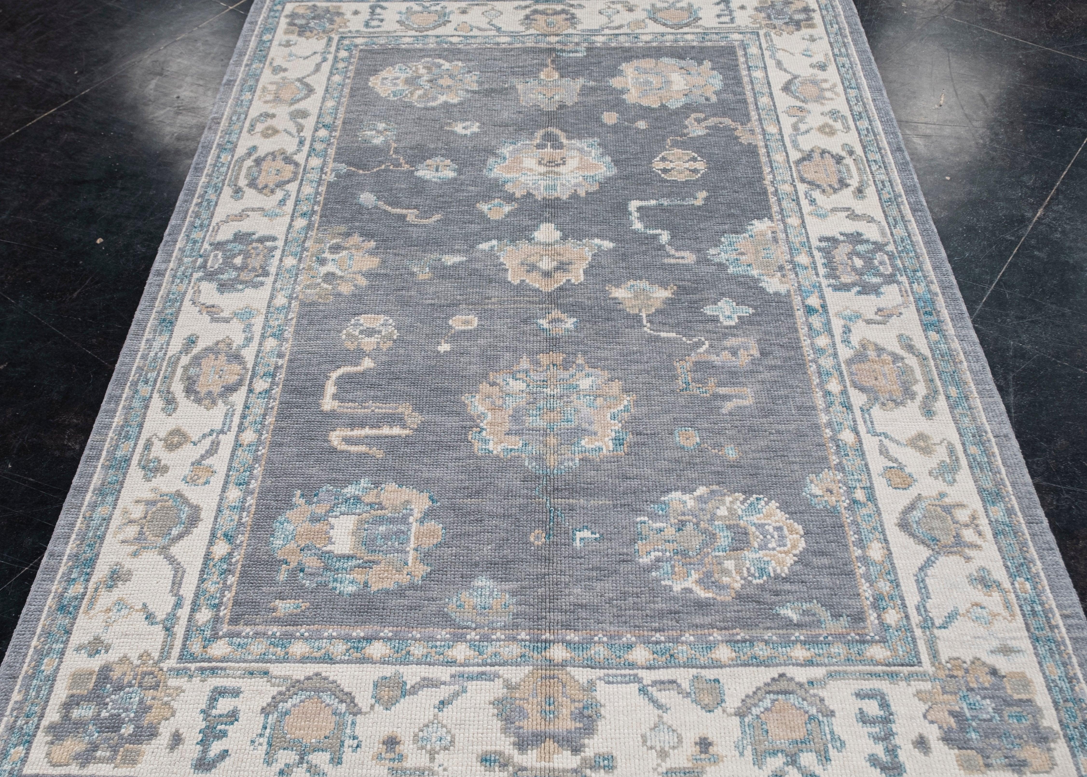 Tappeto Oushak turco orientale fatto a mano 4'8
