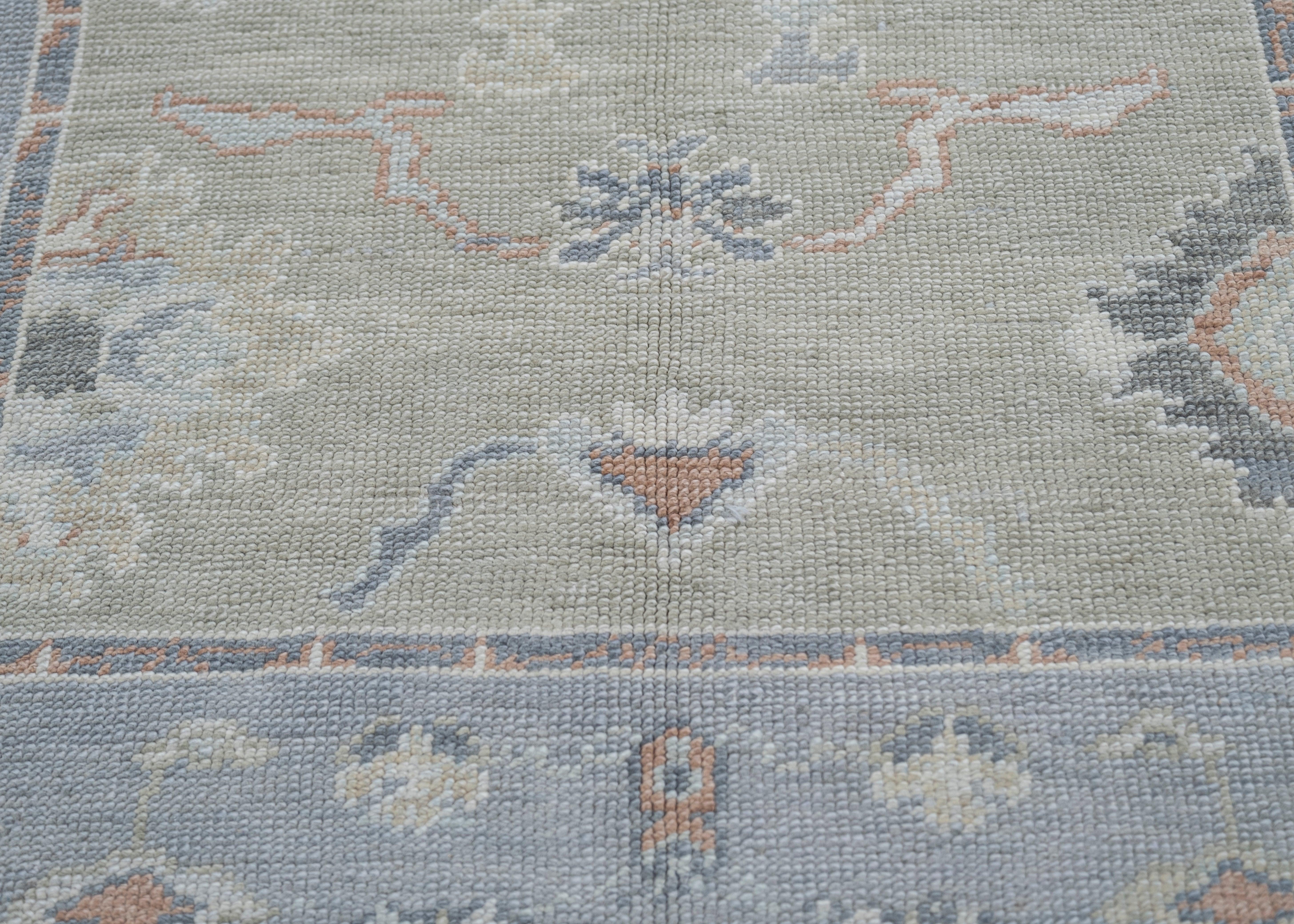 Türkischer Oushak Teppich Orientalisch Handgefertigt 5' x 7' #12159 Entdecken Sie eine kuratierte Kollektion von Flurläufern, Wollteppichen und handgefertigten Meisterwerken bei , wo Eleganz auf Funktionalität trifft. Verschönern Sie Ihren Raum mit