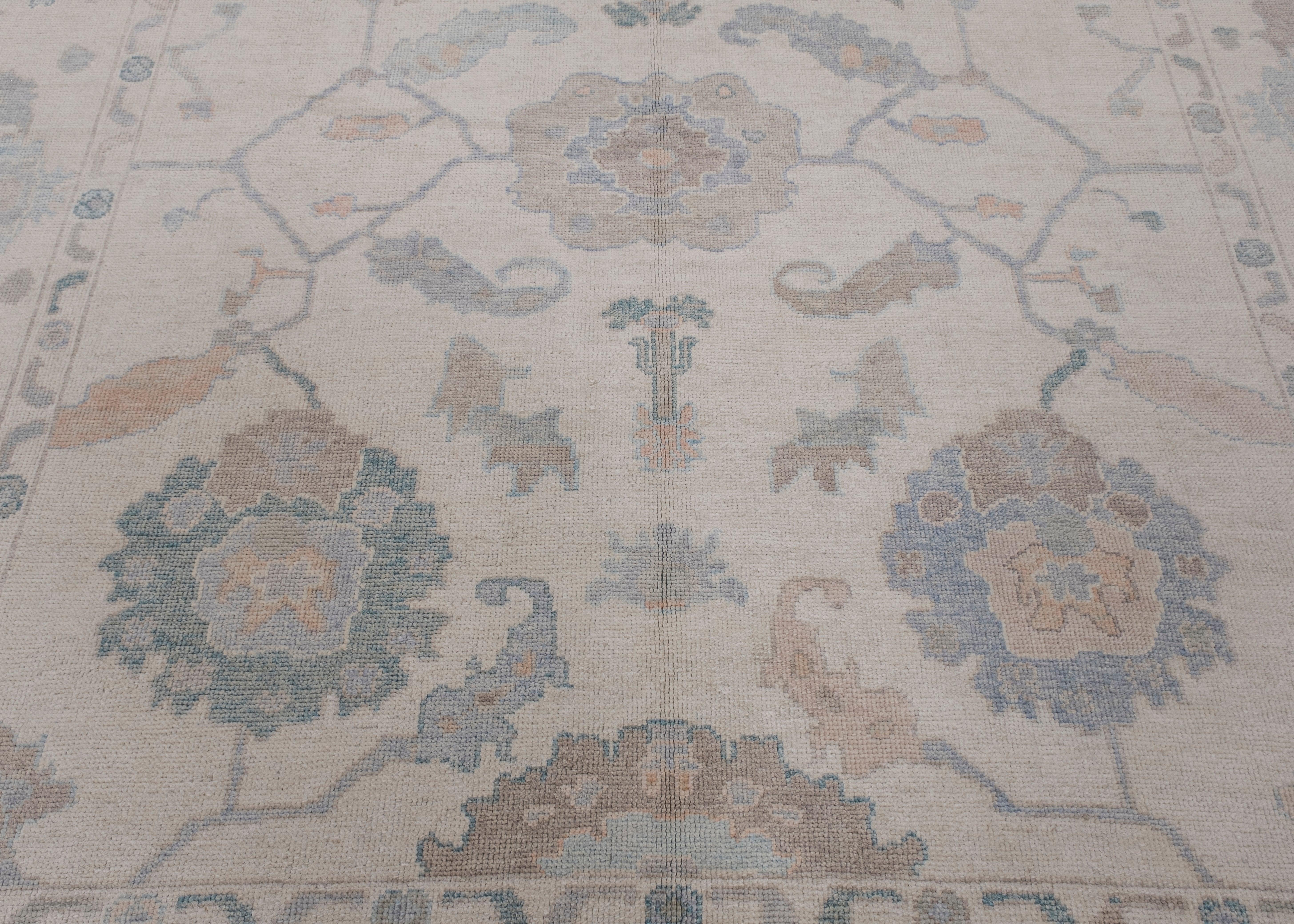 Noué à la main Tapis turc Oushak oriental fait à la main 8'2