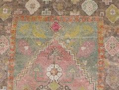 Türkischer Oushak-Teppich - Pastellrosa, Grün und Gelbe Blumenmedaillons 3'5 x 5'8