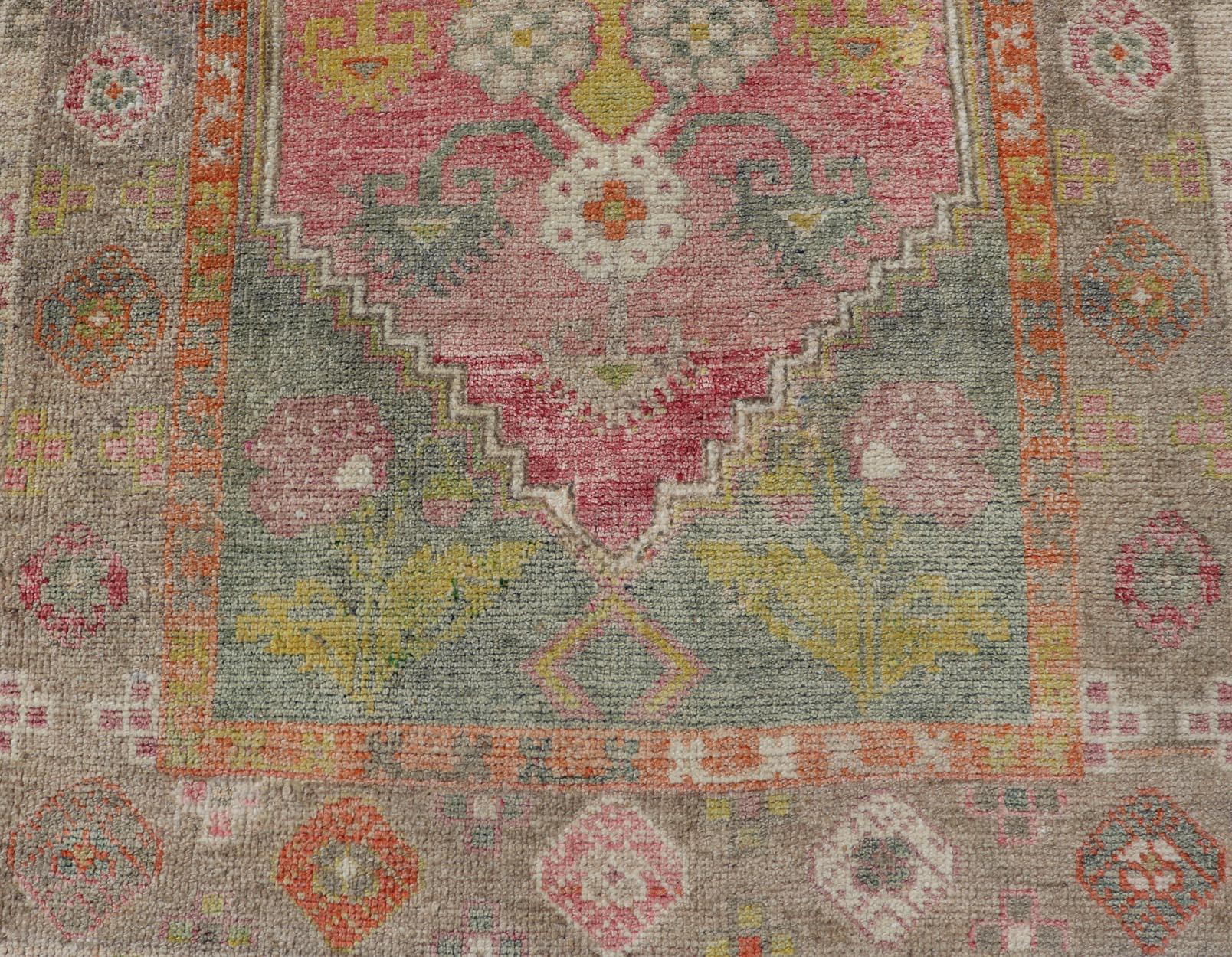 Turkish Oushak Rug -Pastel Pink, Green, and Yellow Floral Medallions 3'5 x 5'8 For Sale 2