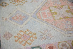 Türkischer Oushak-Teppich Pfirsich, Grün und Lavendel Handgewebter Wollteppich 4'3" x 6'