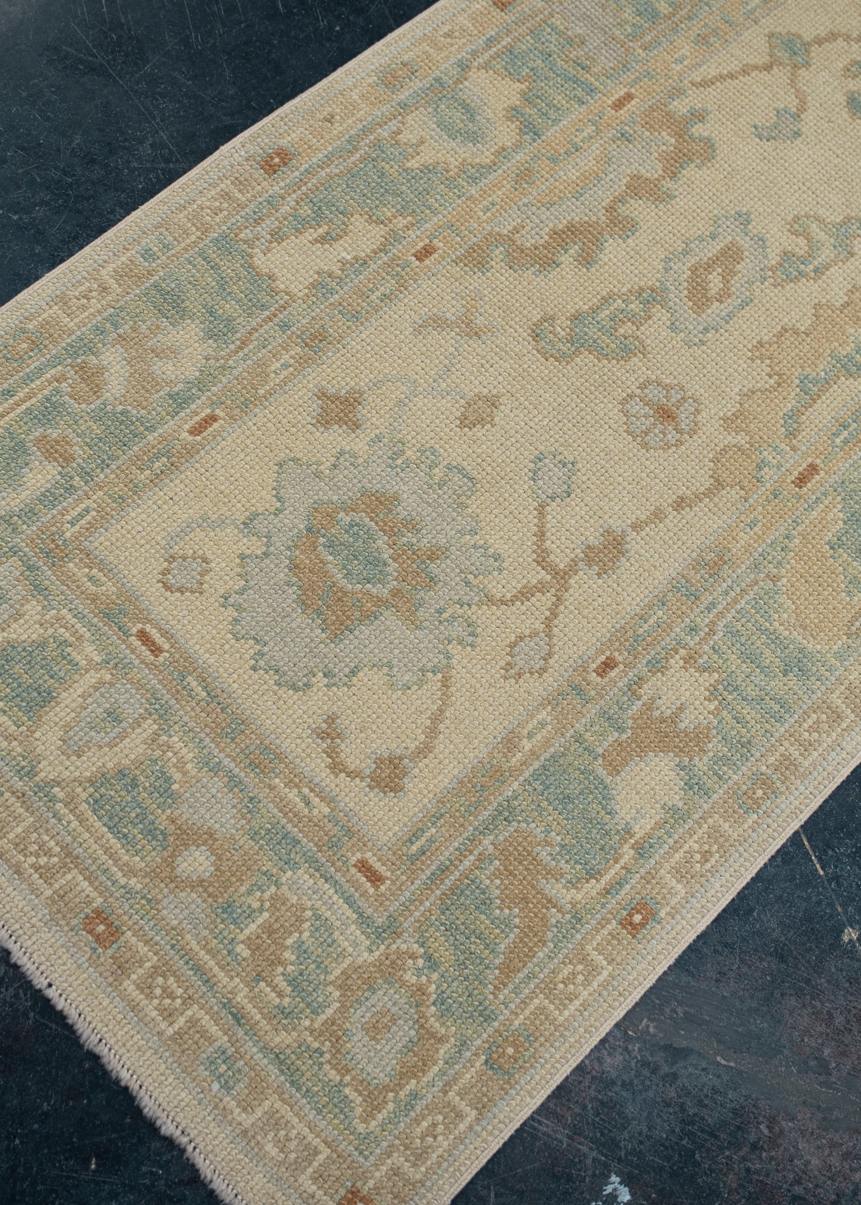 Tappeto Oushak turco Runner 2'5