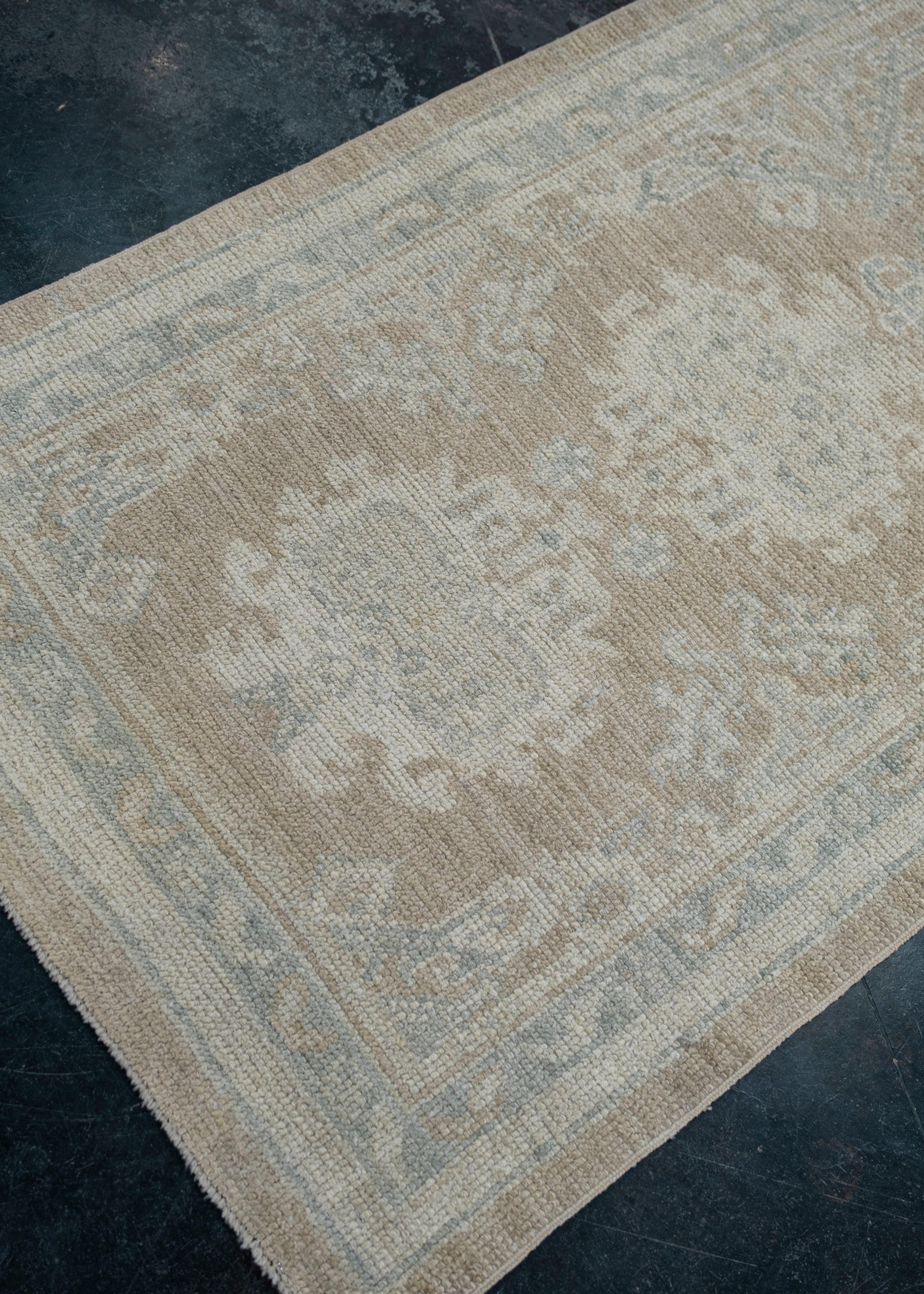 Tapis turc Oushak 2'7