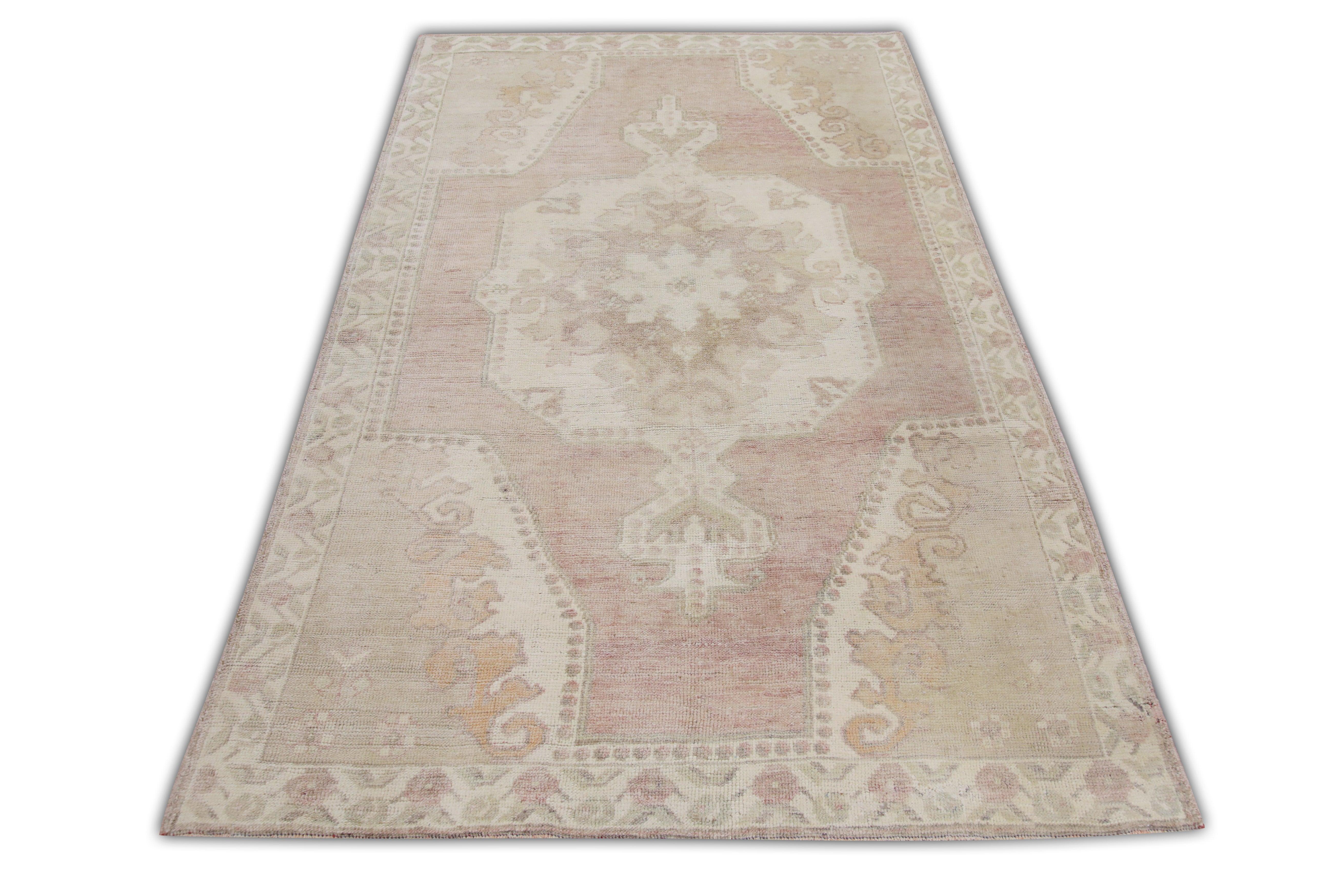 Türkischer Oushak Teppich Soft Blush Beige Handgewebter Wollteppich 4'8