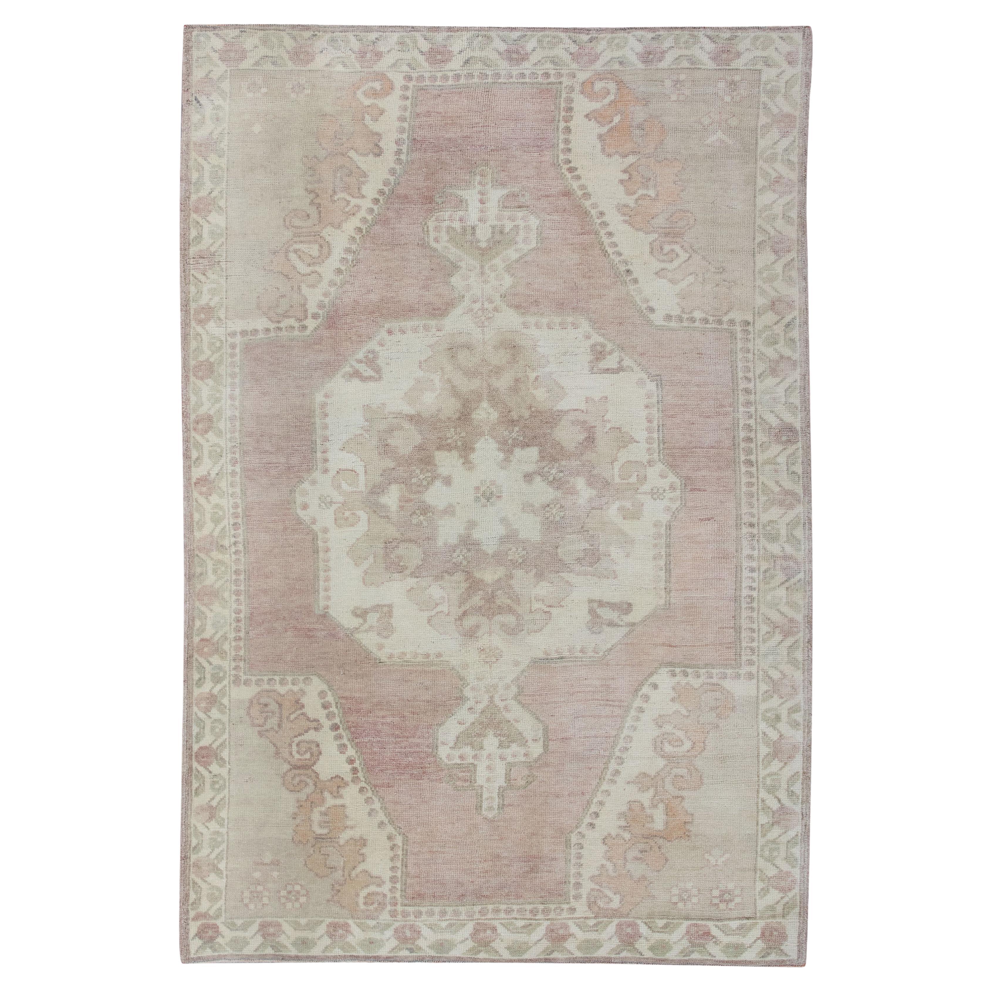 Türkischer Oushak Teppich Soft Blush Beige Handgewebter Wollteppich 4'8" x 7'1"