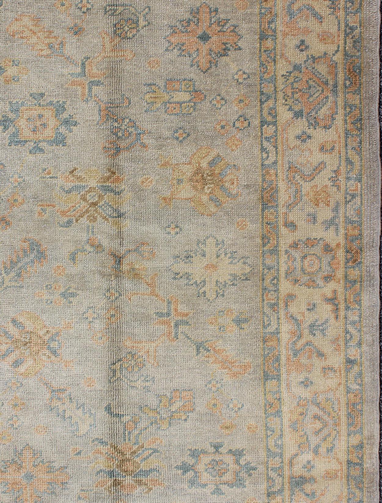 Turkish Oushak Rug with Neutral Color Palette and All-Over Flower Design In New Condition In Atlanta, GA