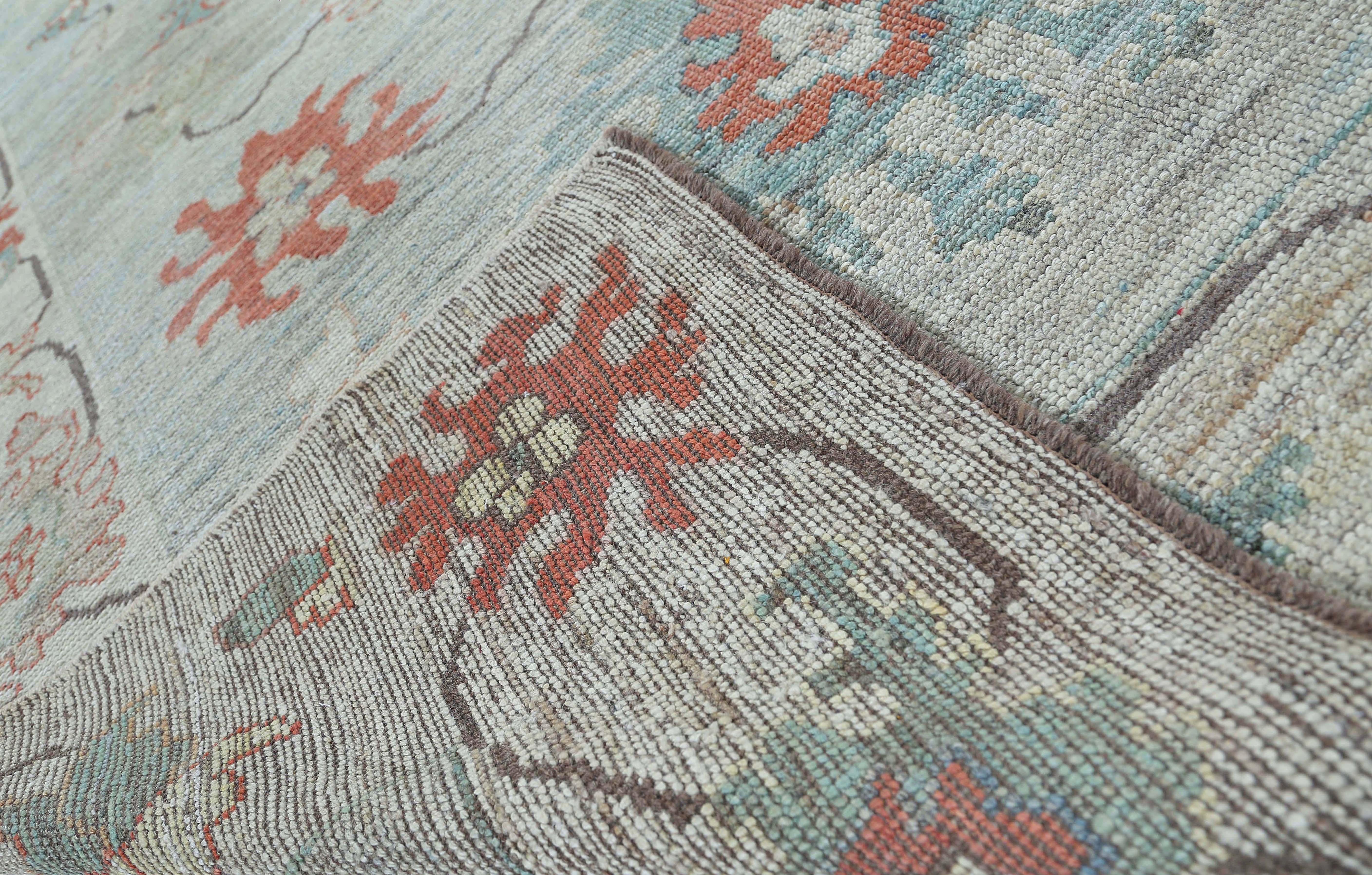Alfombras de Afganistán Oushak Circa 1990 - Lana Azul Marfil Rojo Diseño - 95449 en Excelente estado para la venta en Dallas, TX