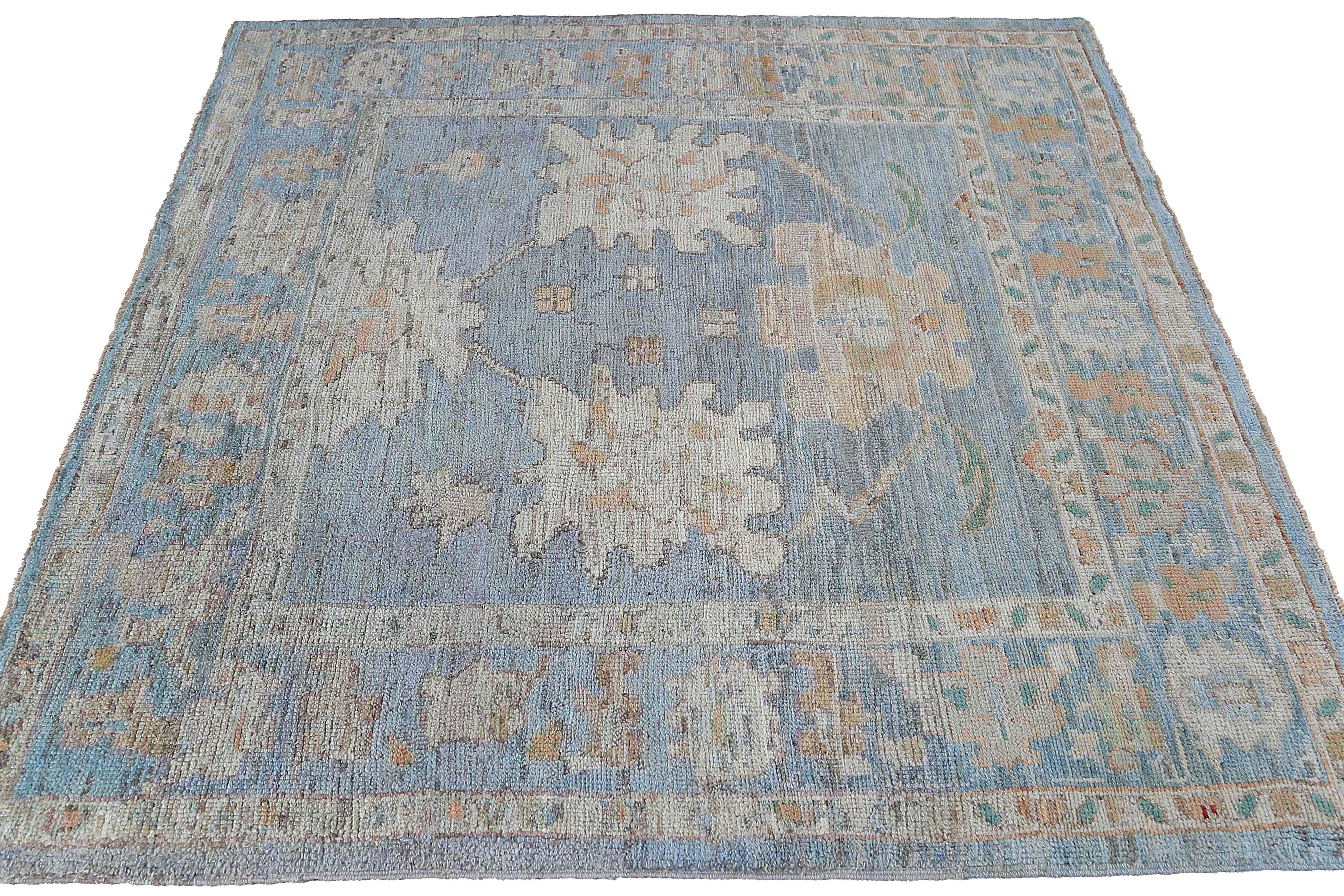 Turkish Oushak Rug with Rich Background For Sale 4