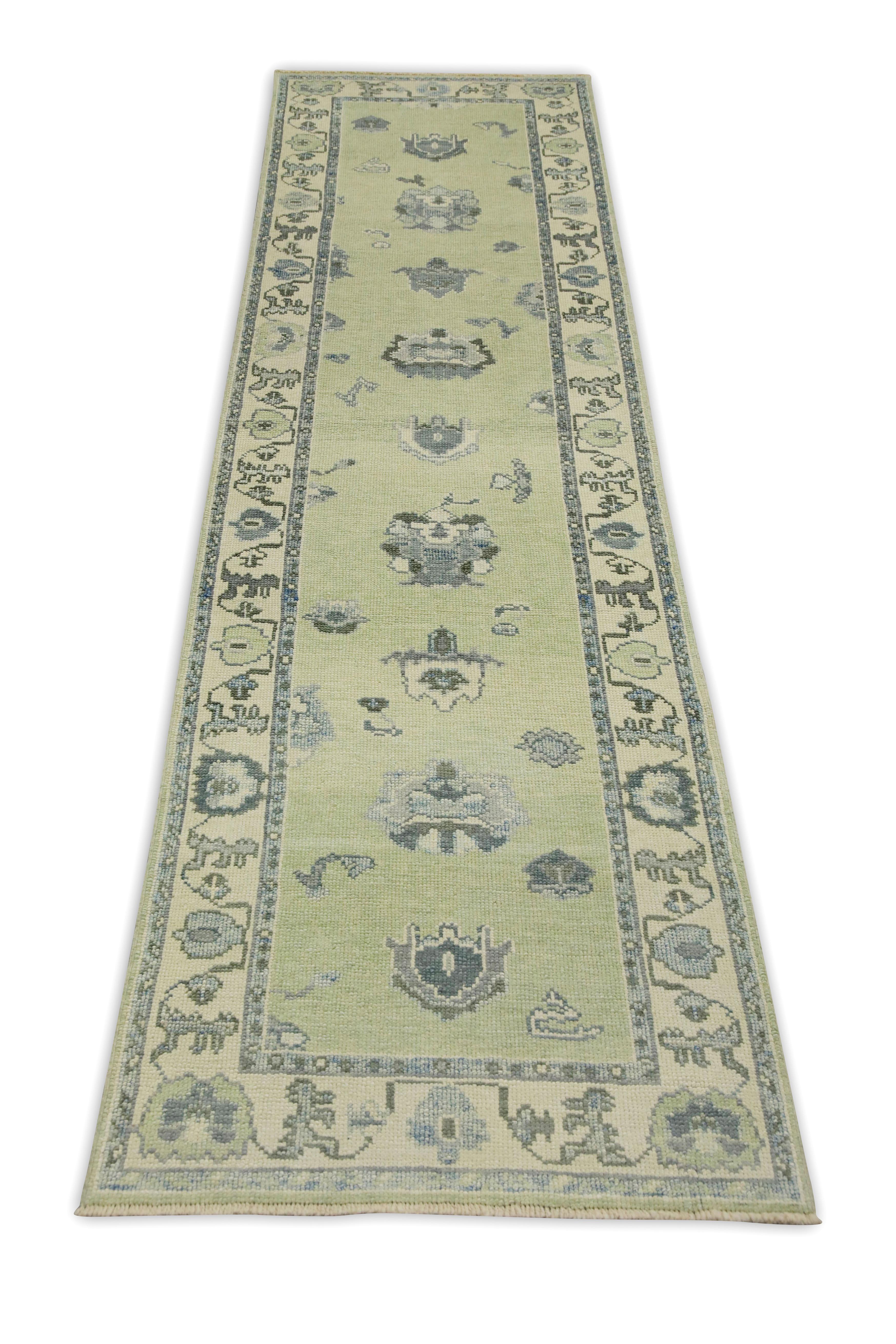 Türkischer Oushak Läufer Grün & Blau Floral Handgewebter Wollteppich 2'11