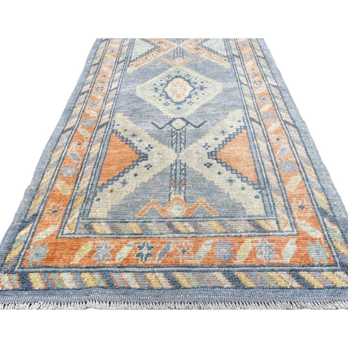 Turkish Oushak Runner Rug In Good Condition For Sale In Dallas, TX